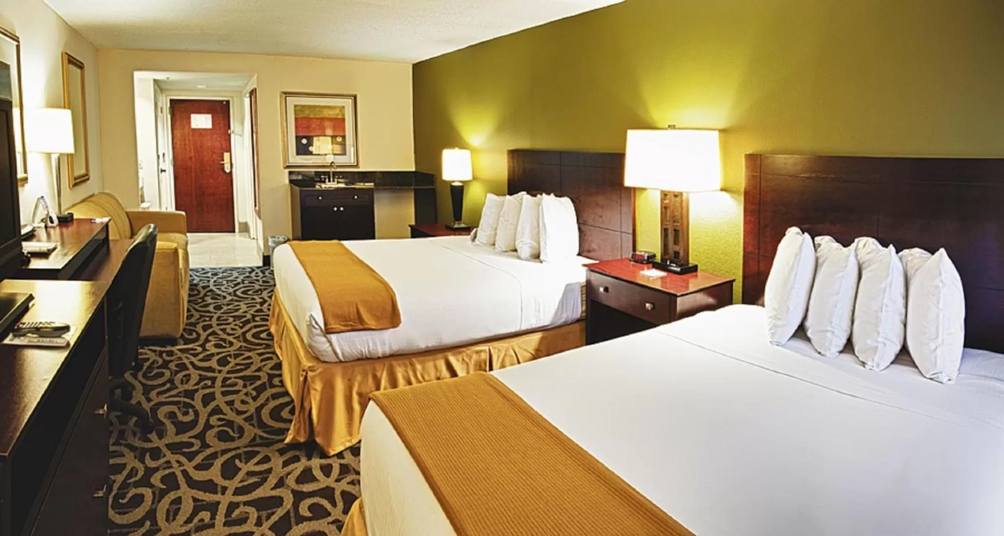 Queen Room with Two Queen Beds - Non-Smoking in Holiday Inn Express Murfreesboro Central, an IHG Hotel