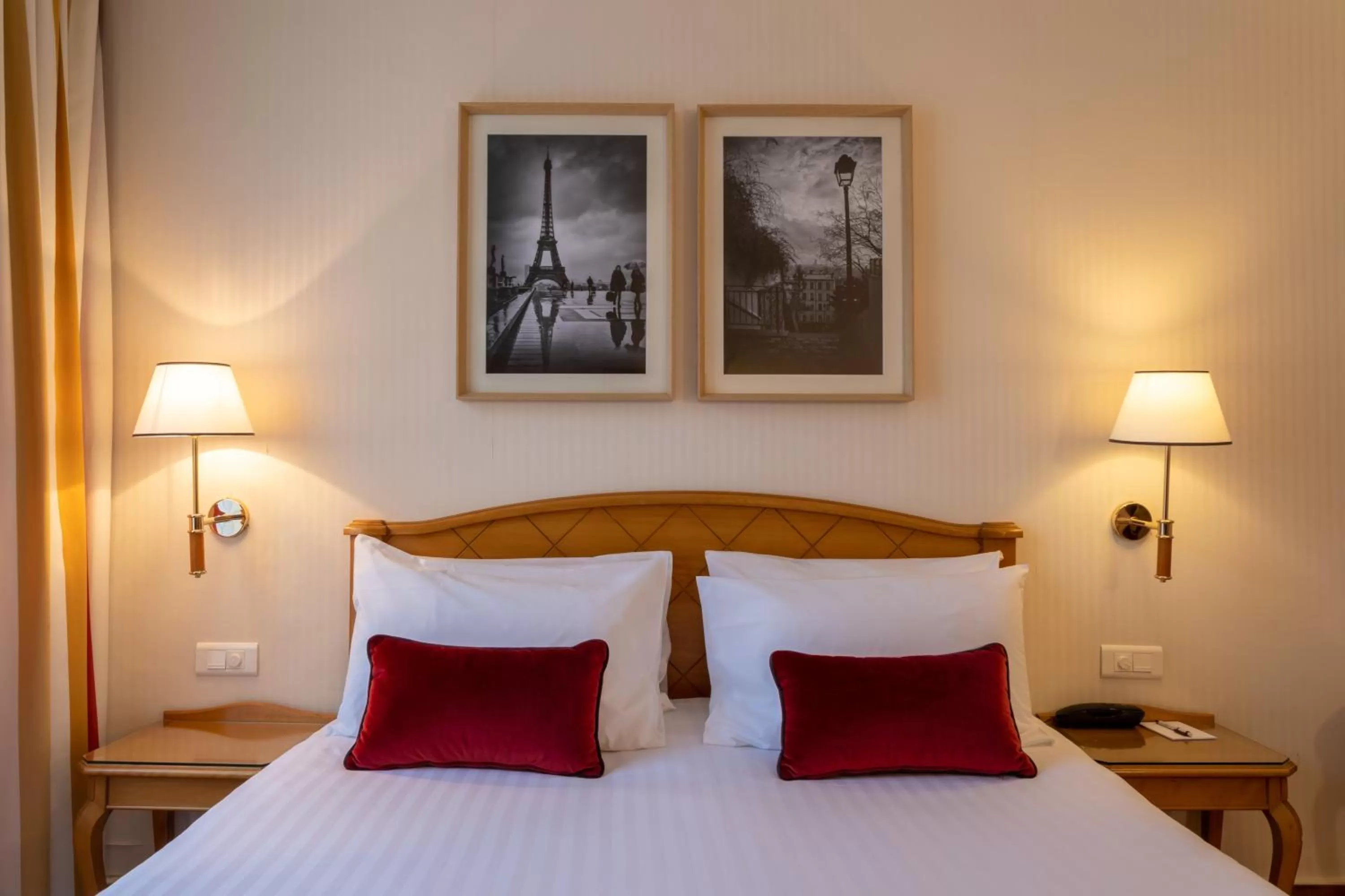 Superior Double Room in Hotel Etats Unis Opera