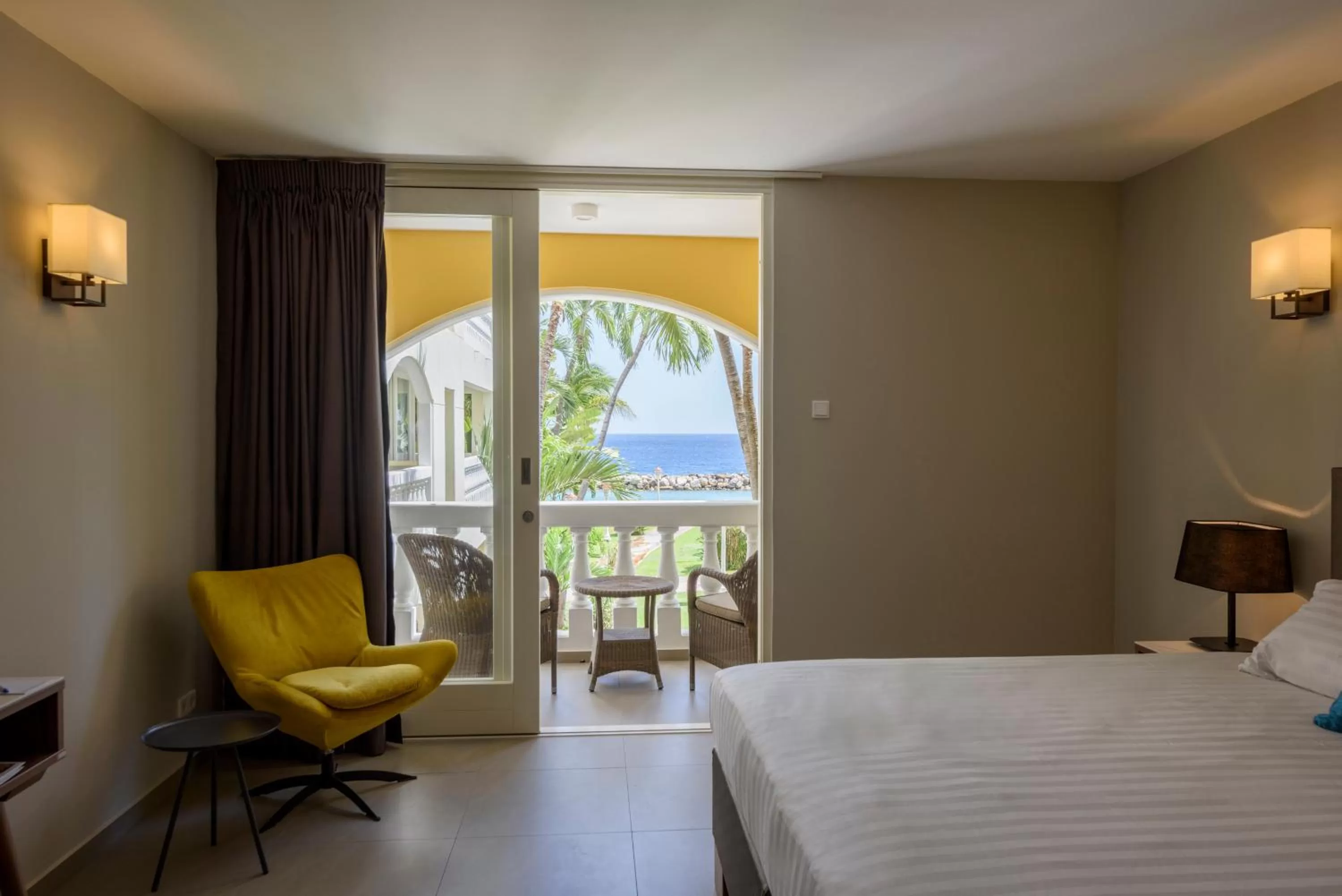 La Belle Alliance Deluxe Room in Curacao Avila Beach Hotel