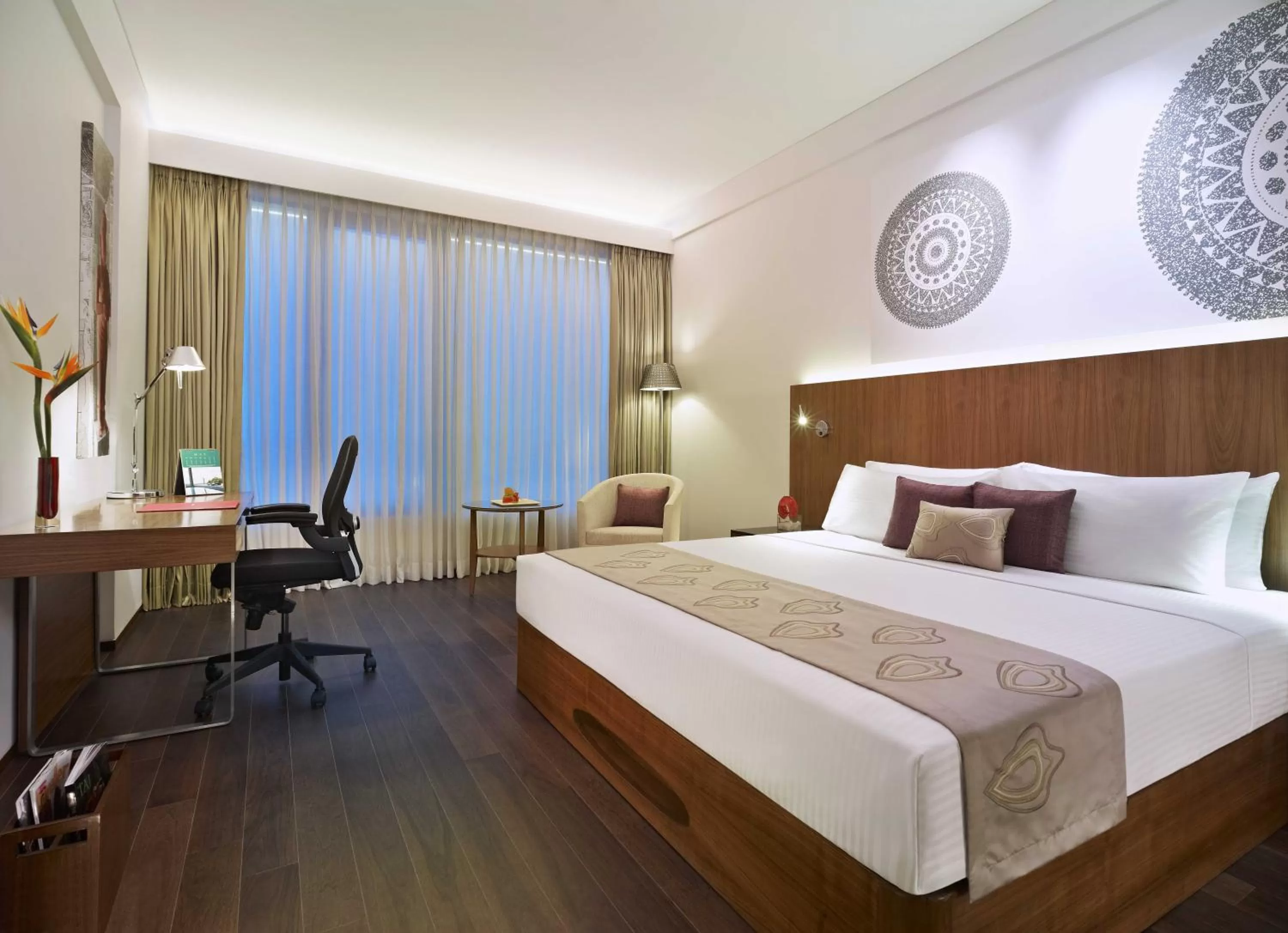 Premium Room  King bed - single occupancy in Vivanta Chennai IT Expressway OMR