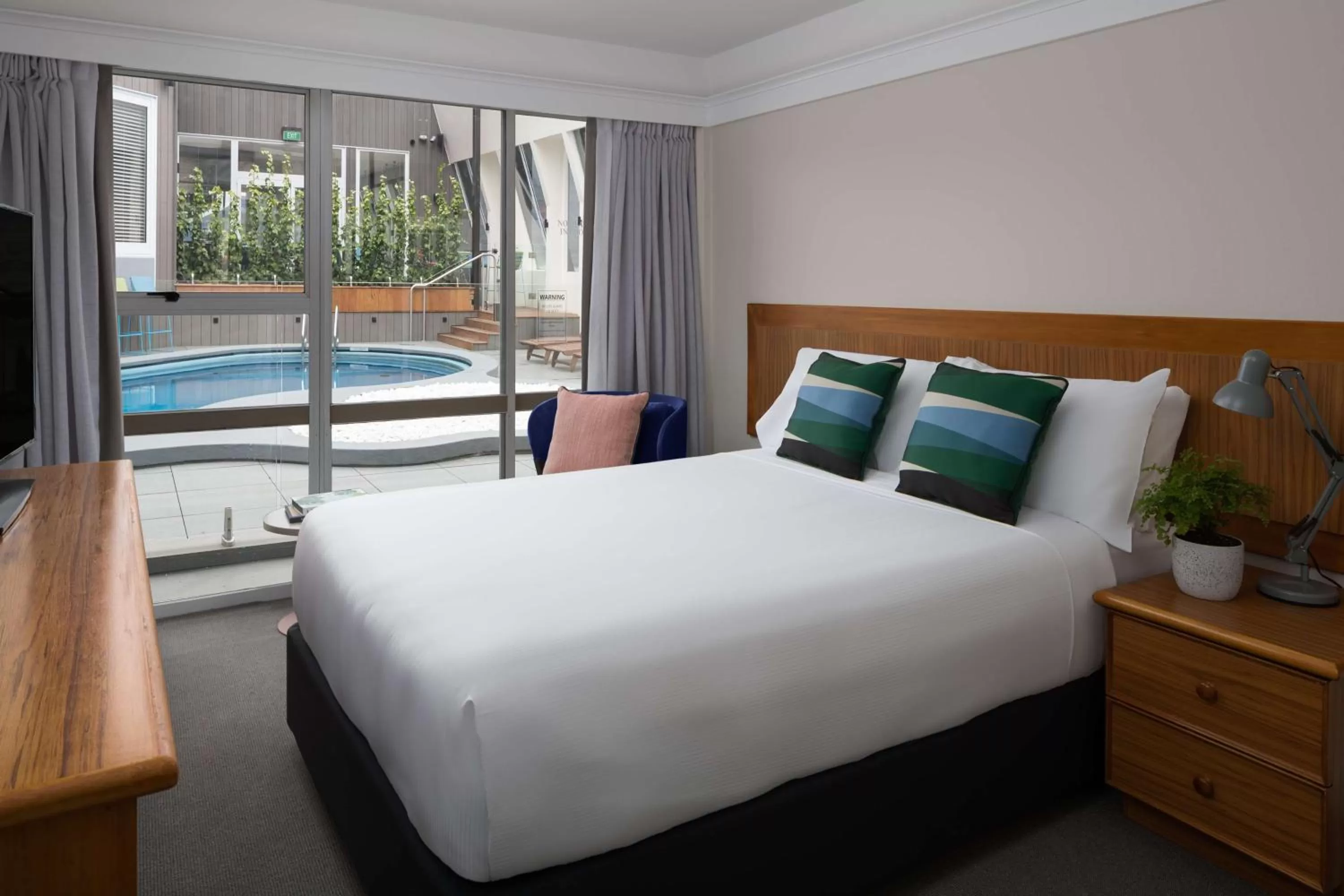 Standard Room in Rydges Lakeland Resort Queenstown