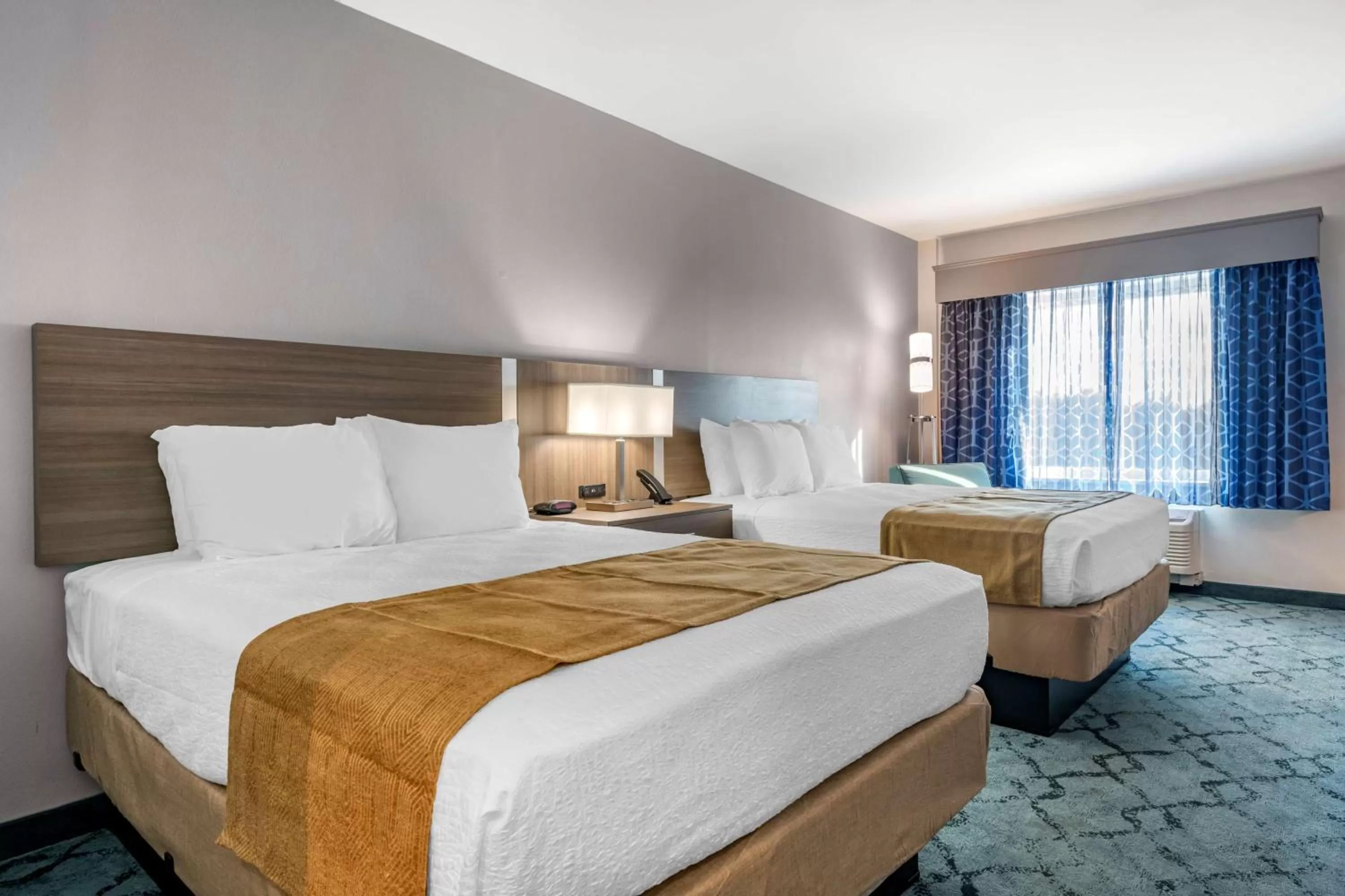 Queen Room with Two Queen Beds in Best Western Plus Lakeland