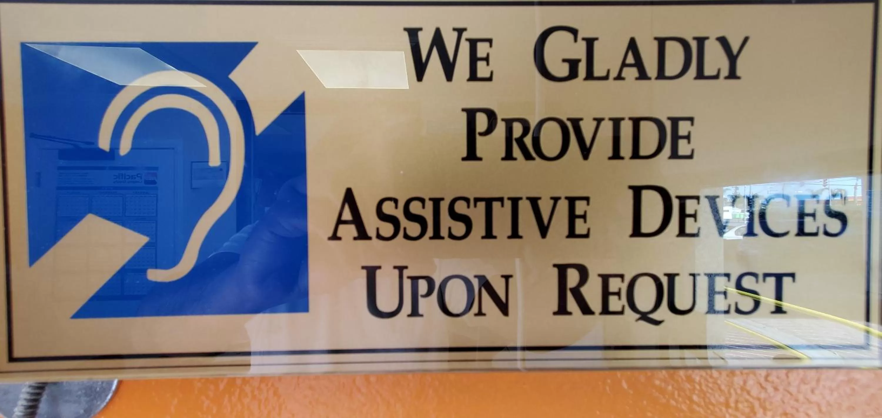 1 King Bed, Wheel Chair Accessible & Roll-in-shower - single occupancy in Anaheim National Inn