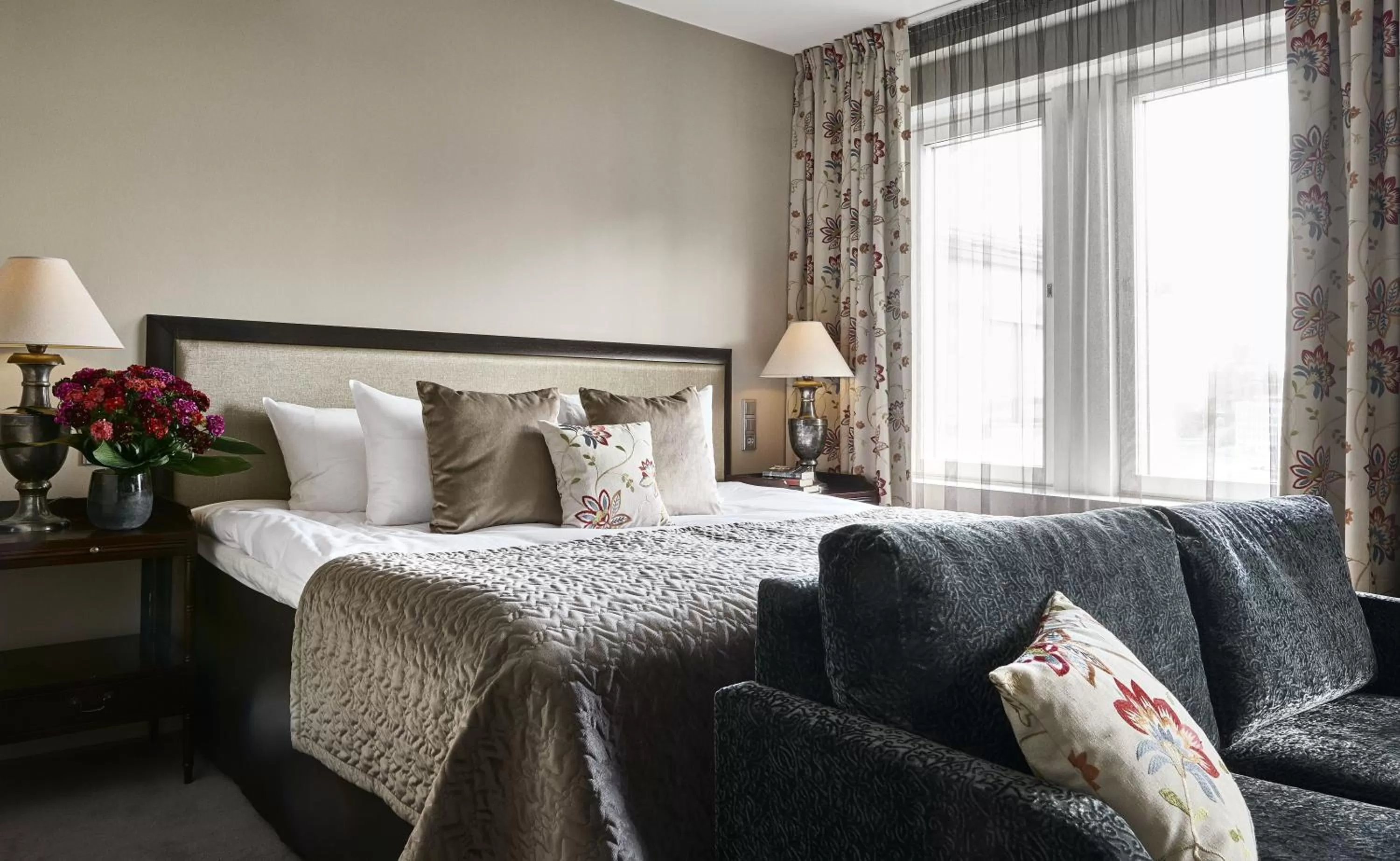 Grand Deluxe Harbor View Room - single occupancy in Hotel Haven