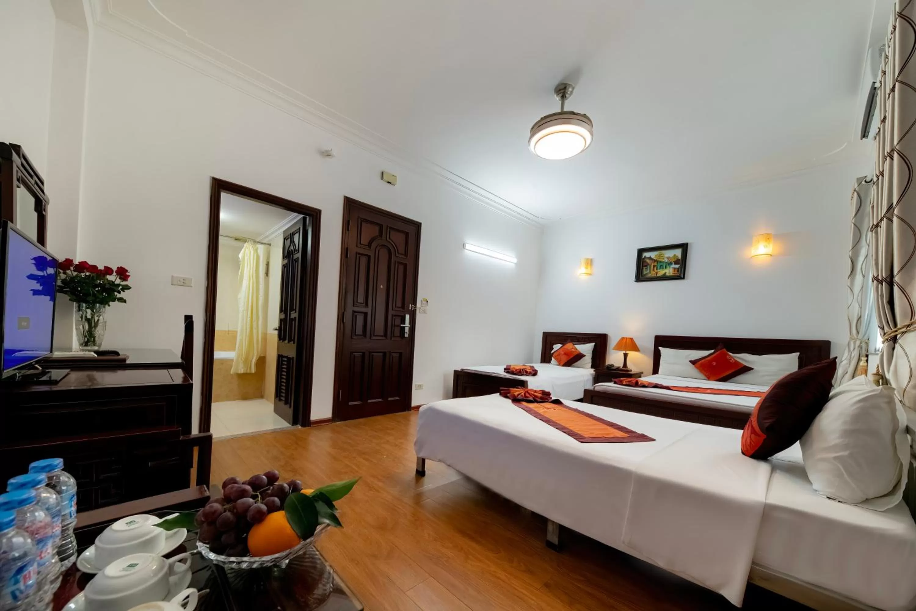 Deluxe Quadruple Room in Phoenix Legend Hotel