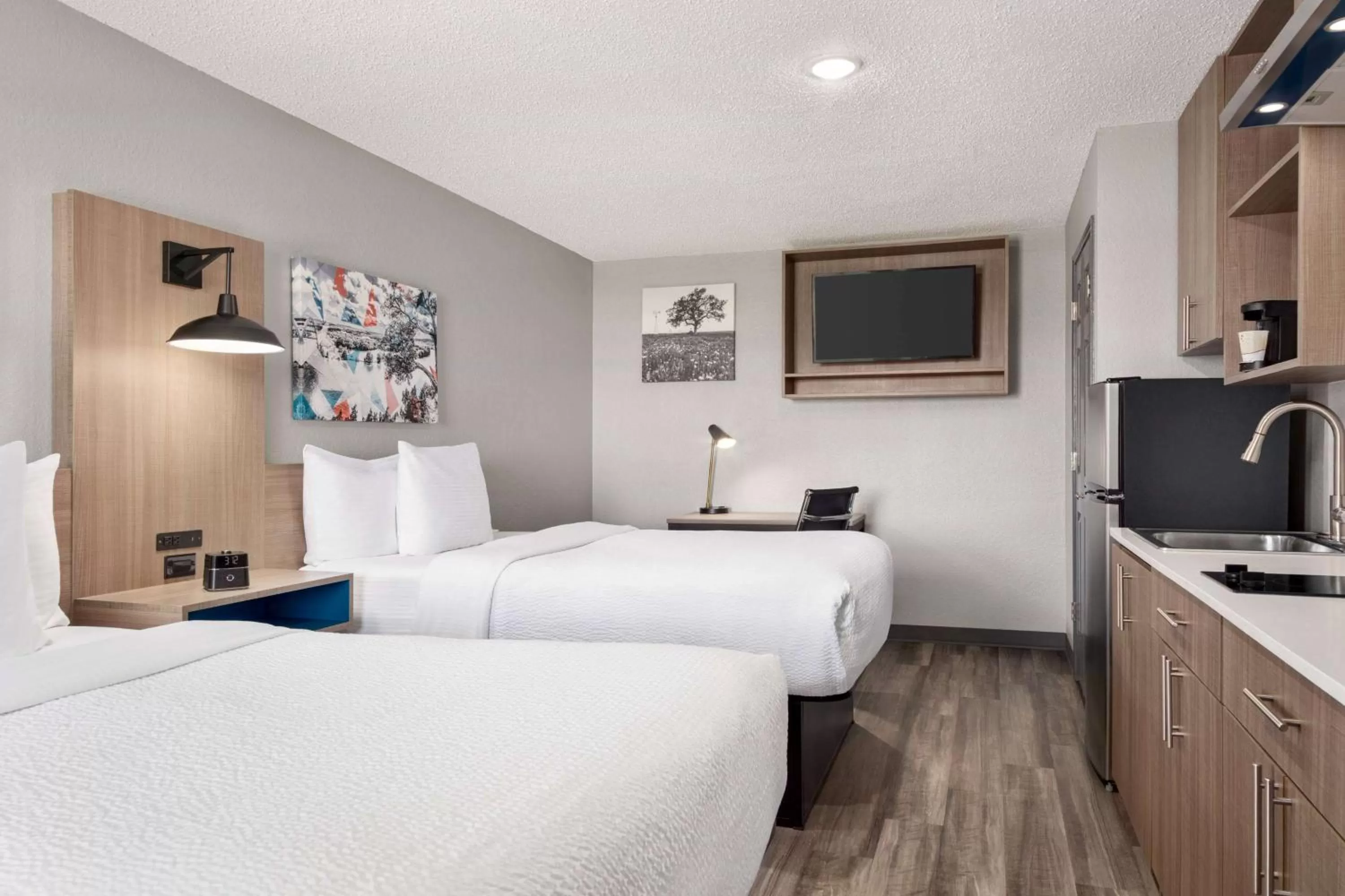 Suite with Two Double Beds and Kitchenette - Non-Smoking in La Quinta Inn by Wyndham Temple