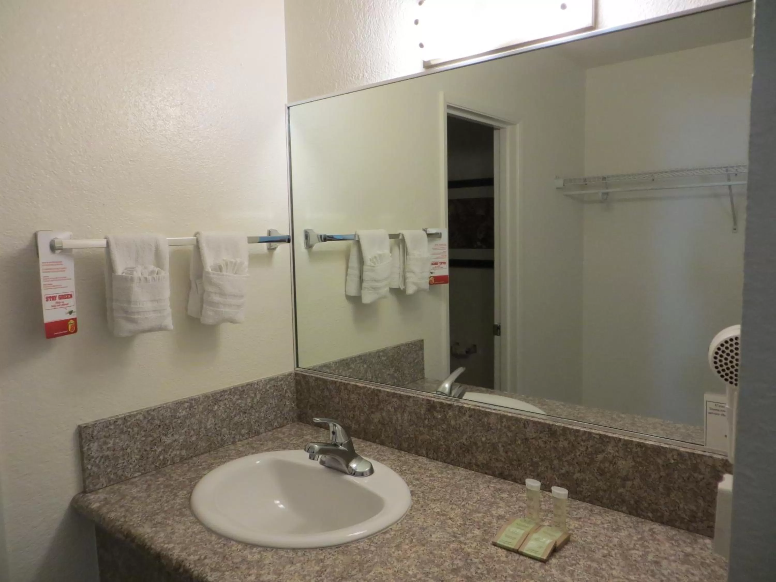 Deluxe Queen Room -  Non-Smoking in Super 8 by Wyndham Las Vegas North Strip/Fremont St. Area