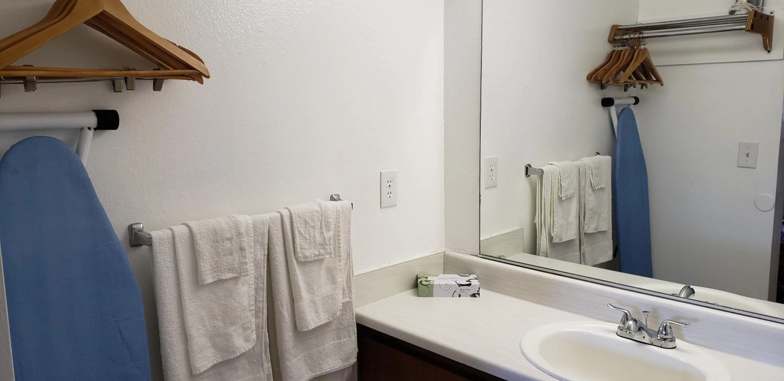 Standard Double Room in Pacific Inn