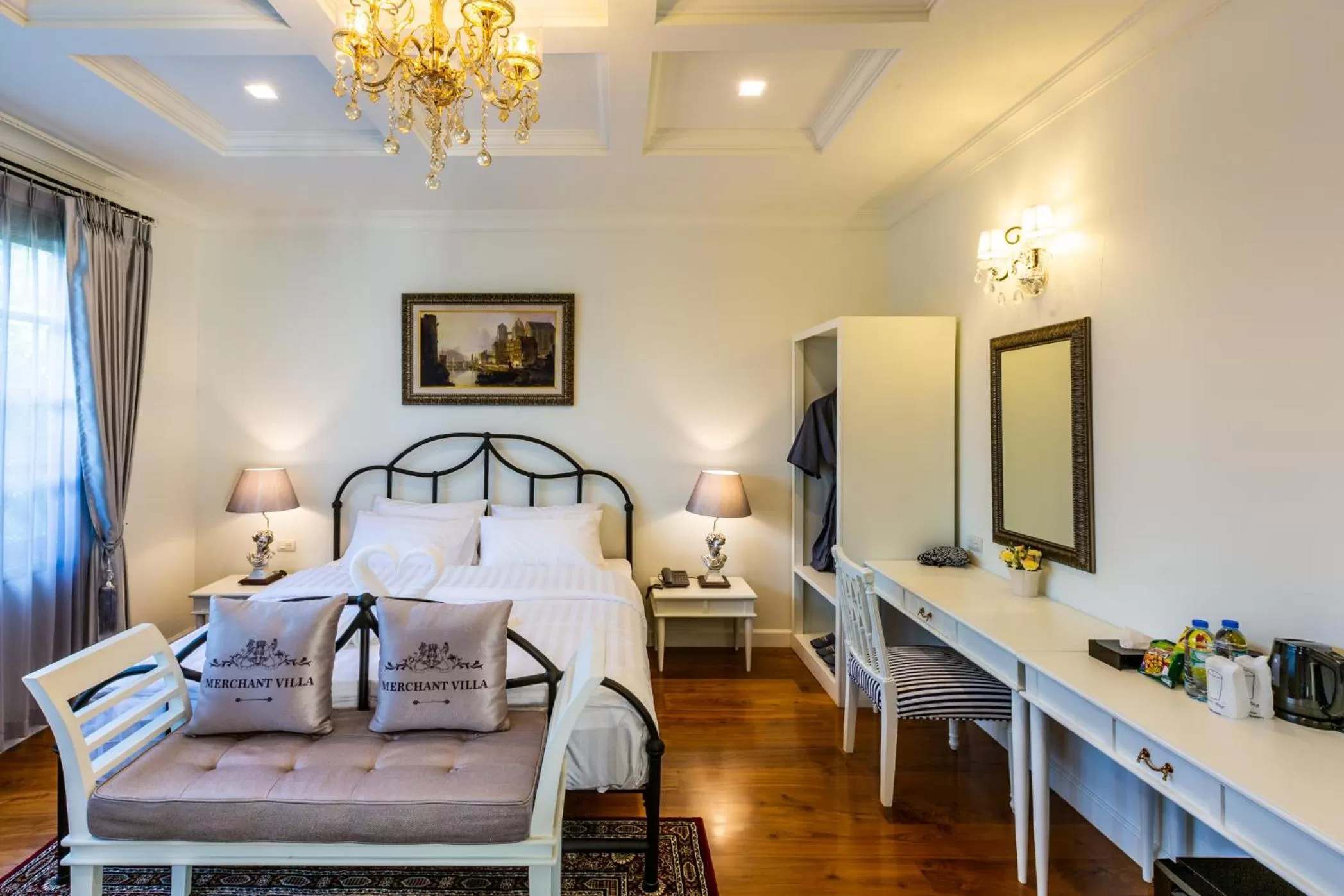 Deluxe King Room in Merchant Villa- SHA Extra Plus