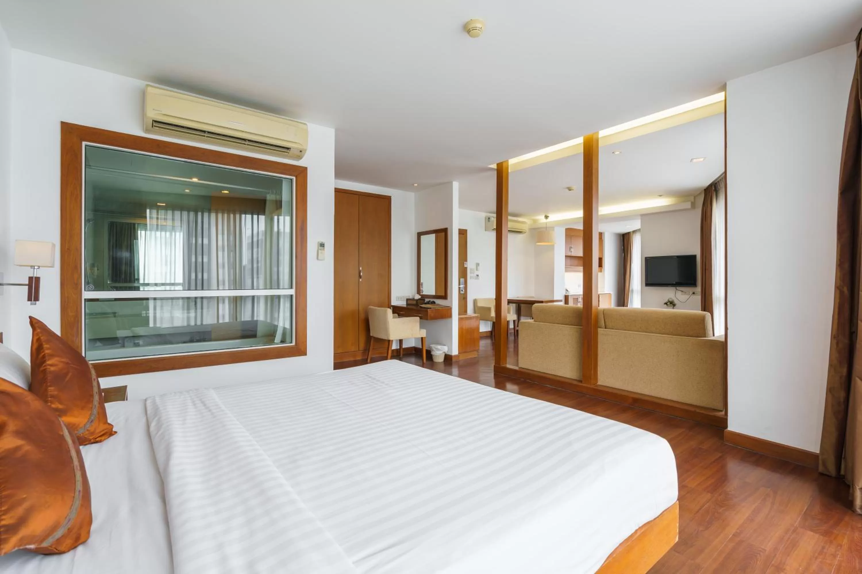 Executive Suite in Lantana Resort Hotel Bangkok