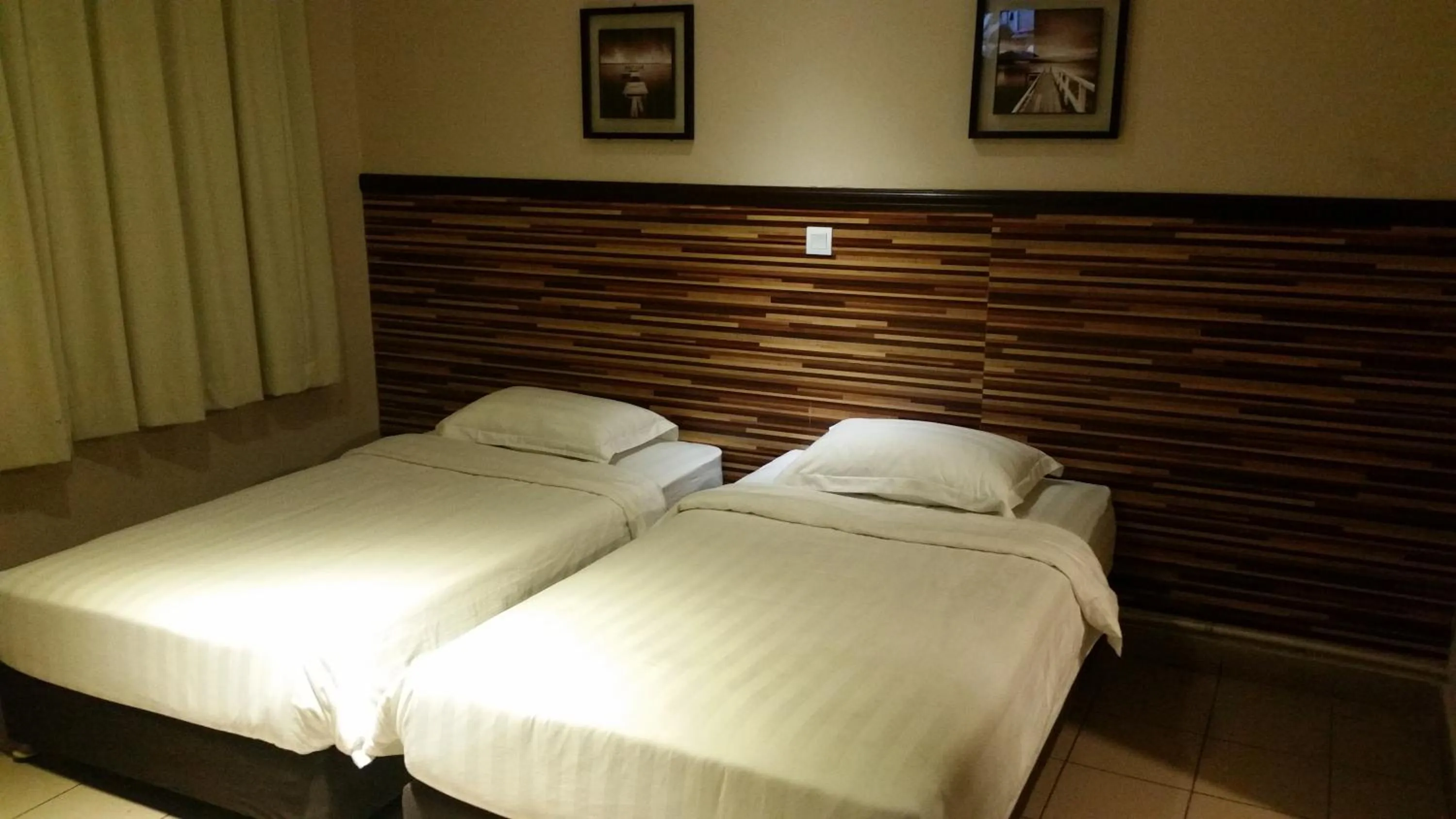 Standard Double or Twin Room in Hotel Iskandar