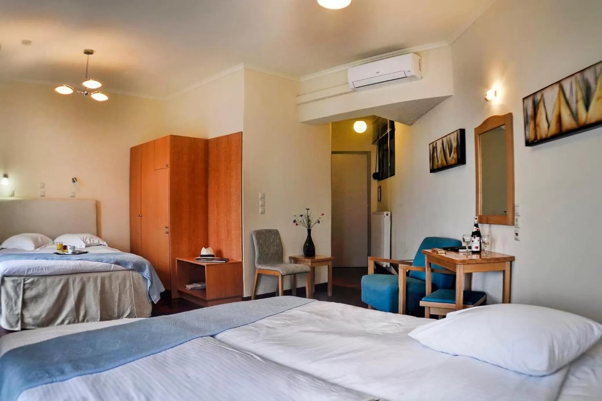 Family Room with Sea View (4 adults) in Hotel Atlantis