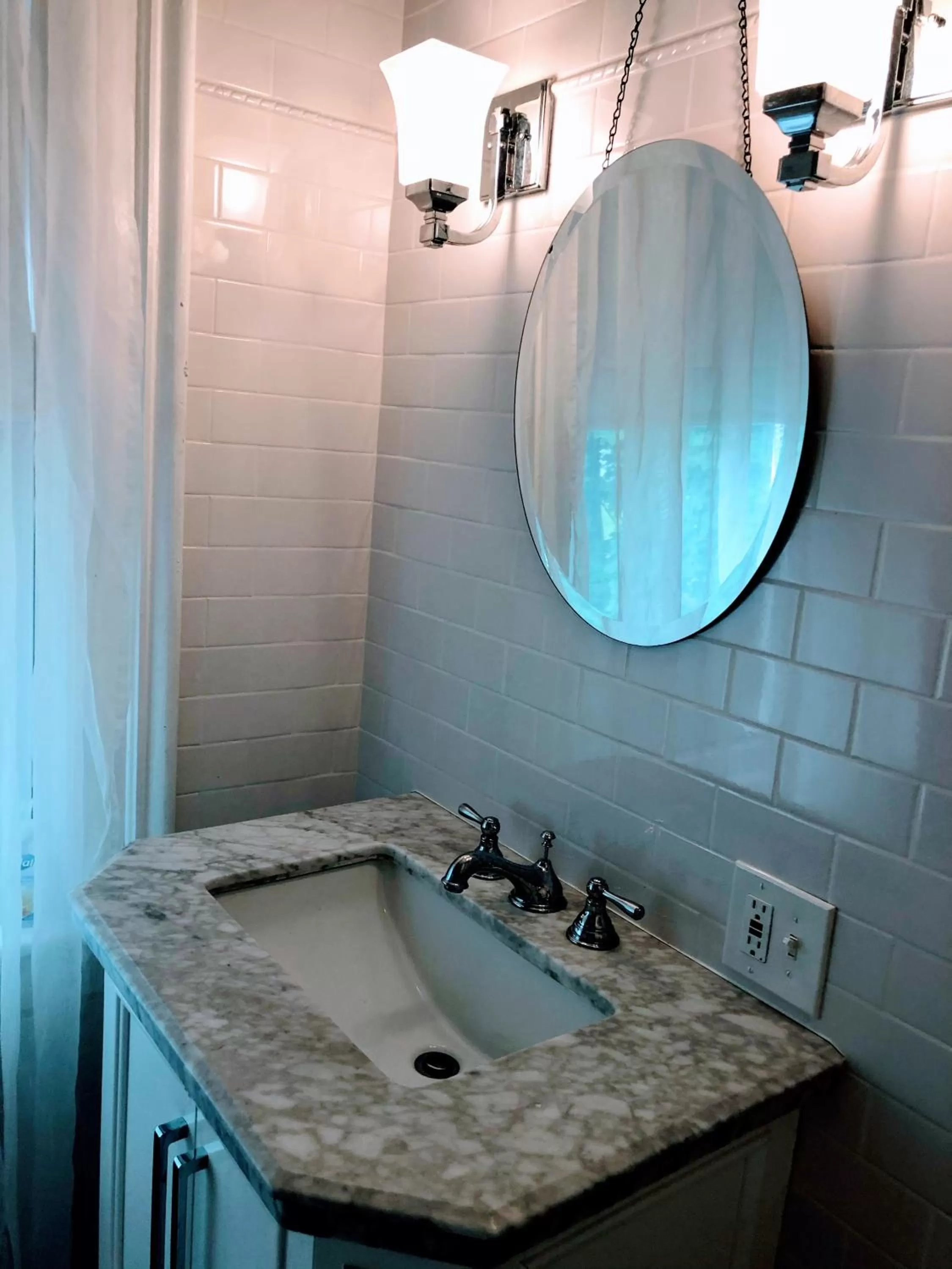 Double or Twin Room with Bathroom in Gardner Farm Inn