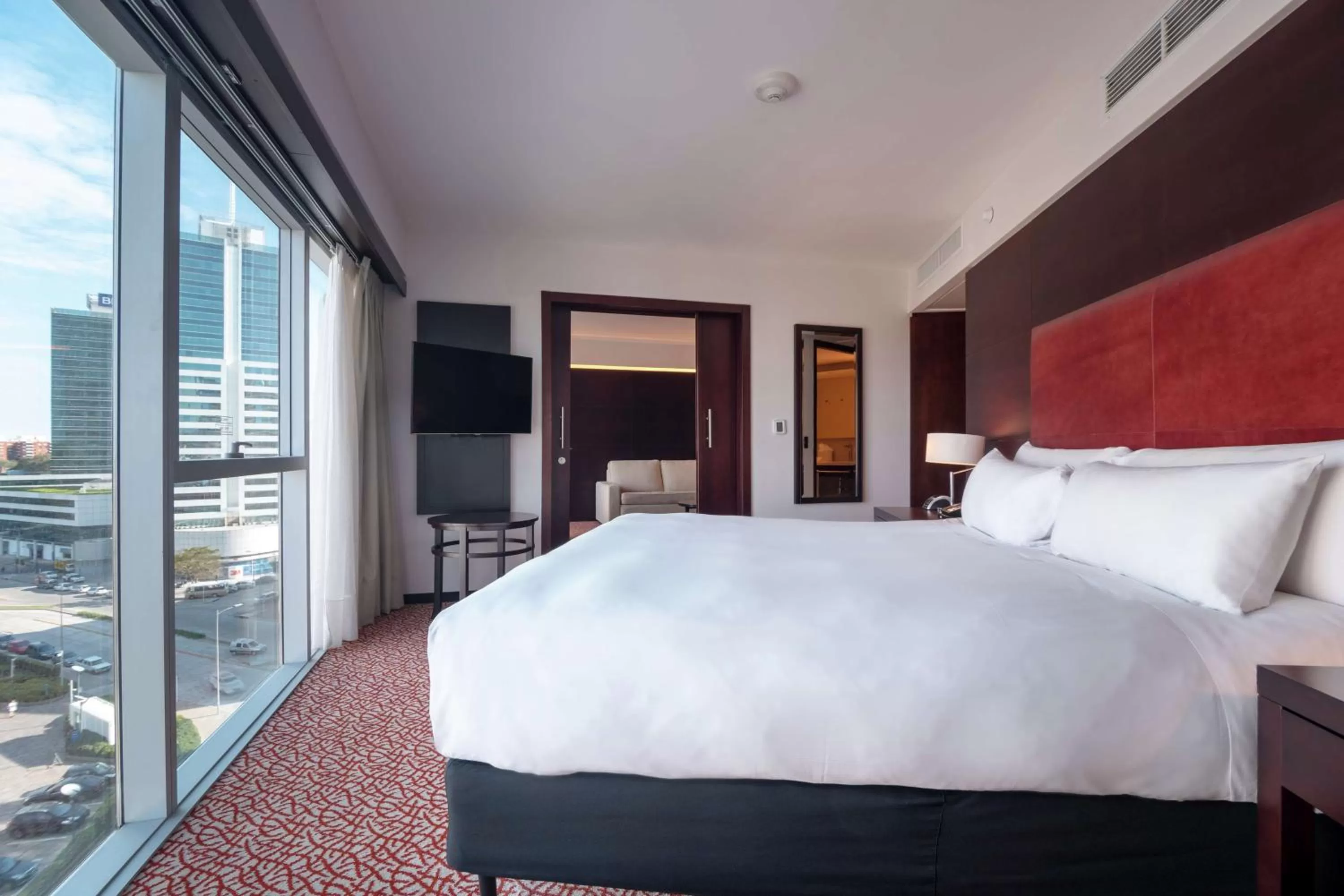 One-Bedroom King Suite with Sofa Bed in Hilton Garden Inn Montevideo