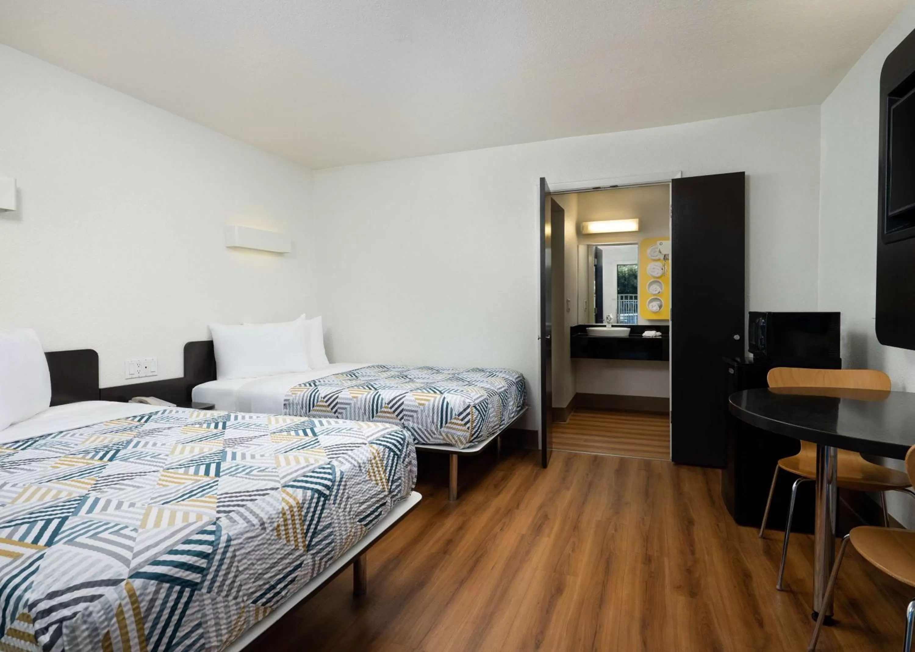 Standard Double Room in Motel 6-Goleta, CA - Santa Barbara