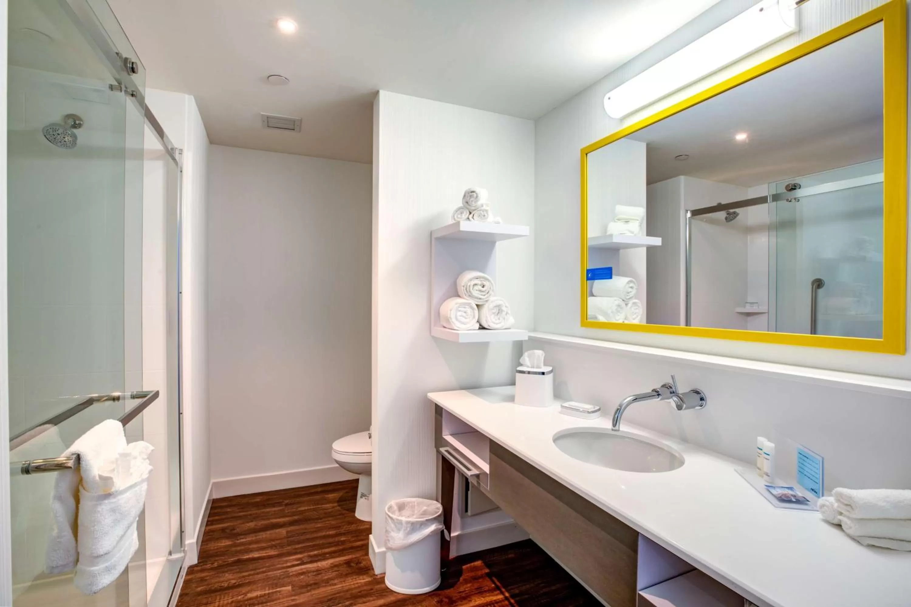 King Room with Sofa Bed - Non-Smoking in Hampton Inn & Suites Boston/Waltham