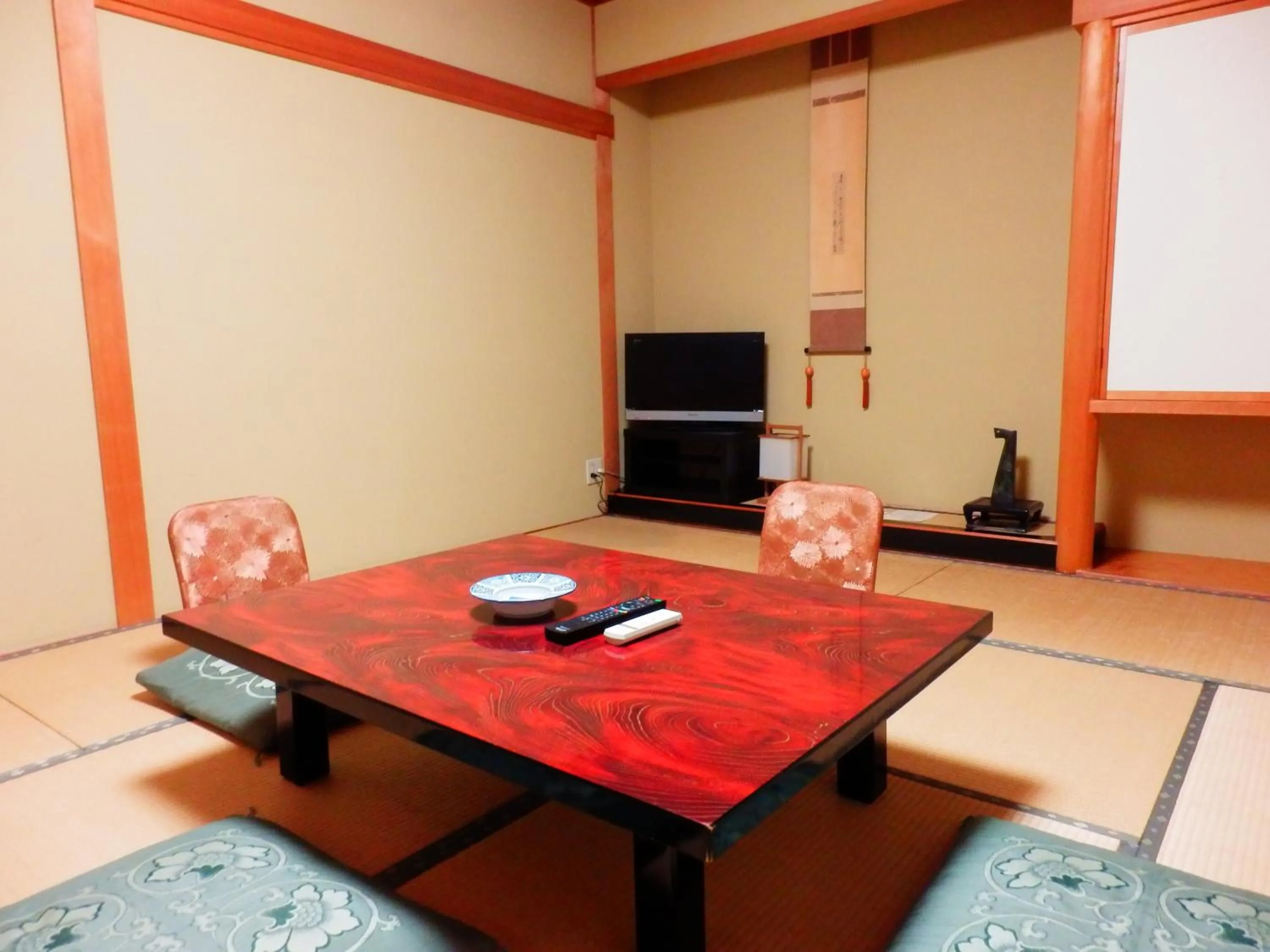 Japanese-Style Room with Private Bathroom in Nakayasu Ryokan