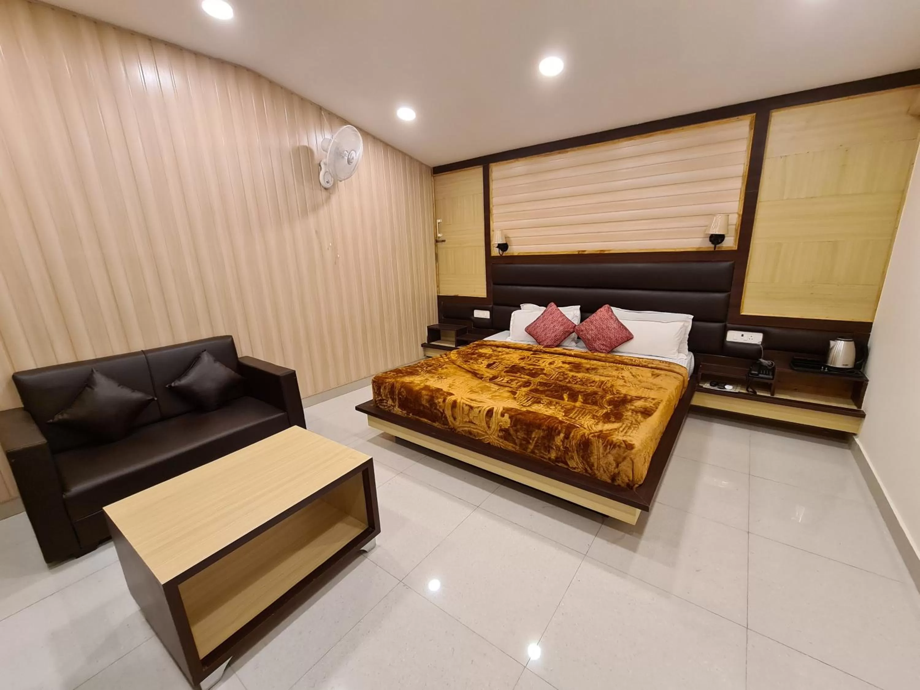 Family Suite in Hotel Rajpur Heights