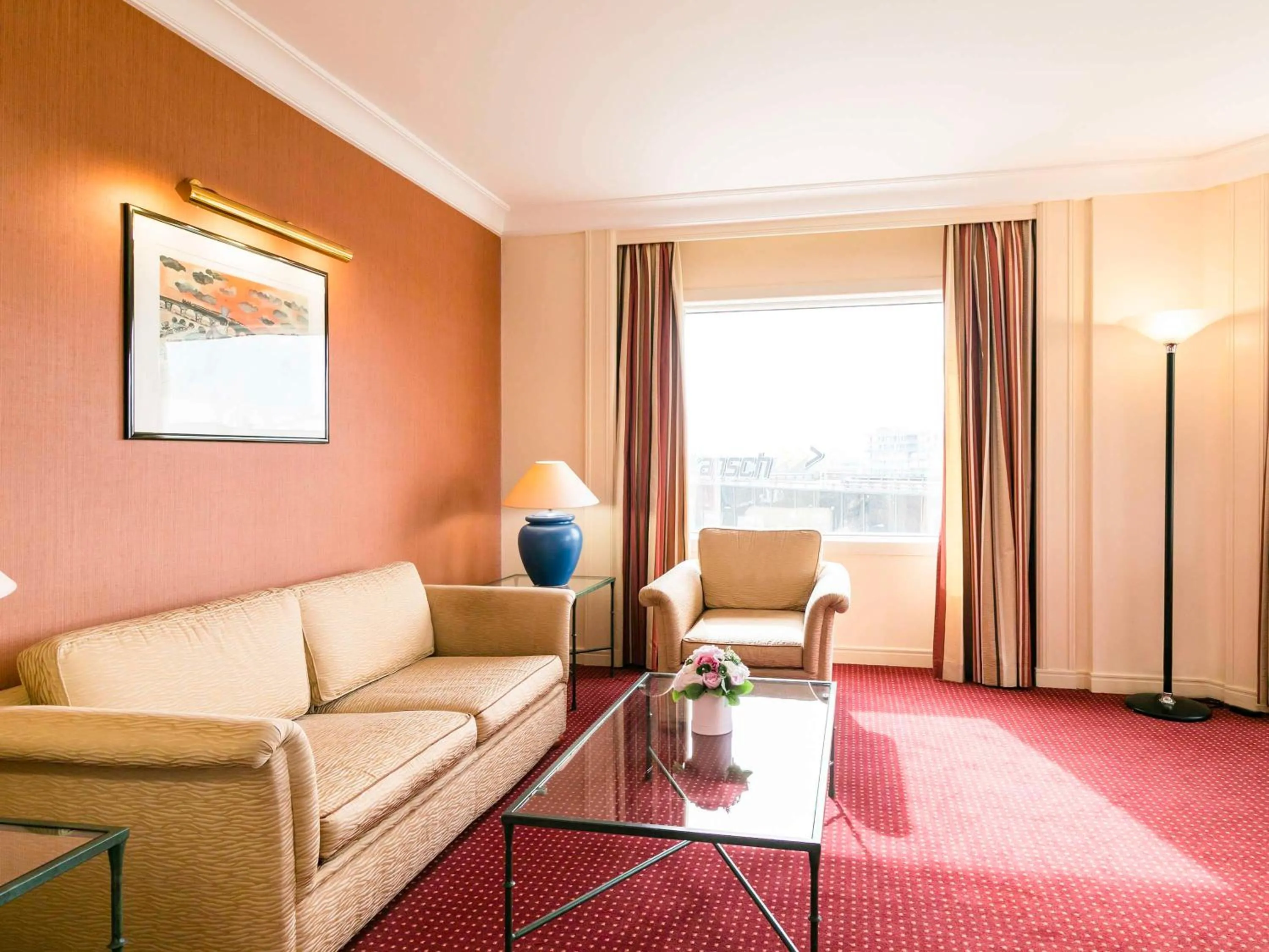 Executive Suite with One Double Bed in Pullman Bucharest World Trade Center