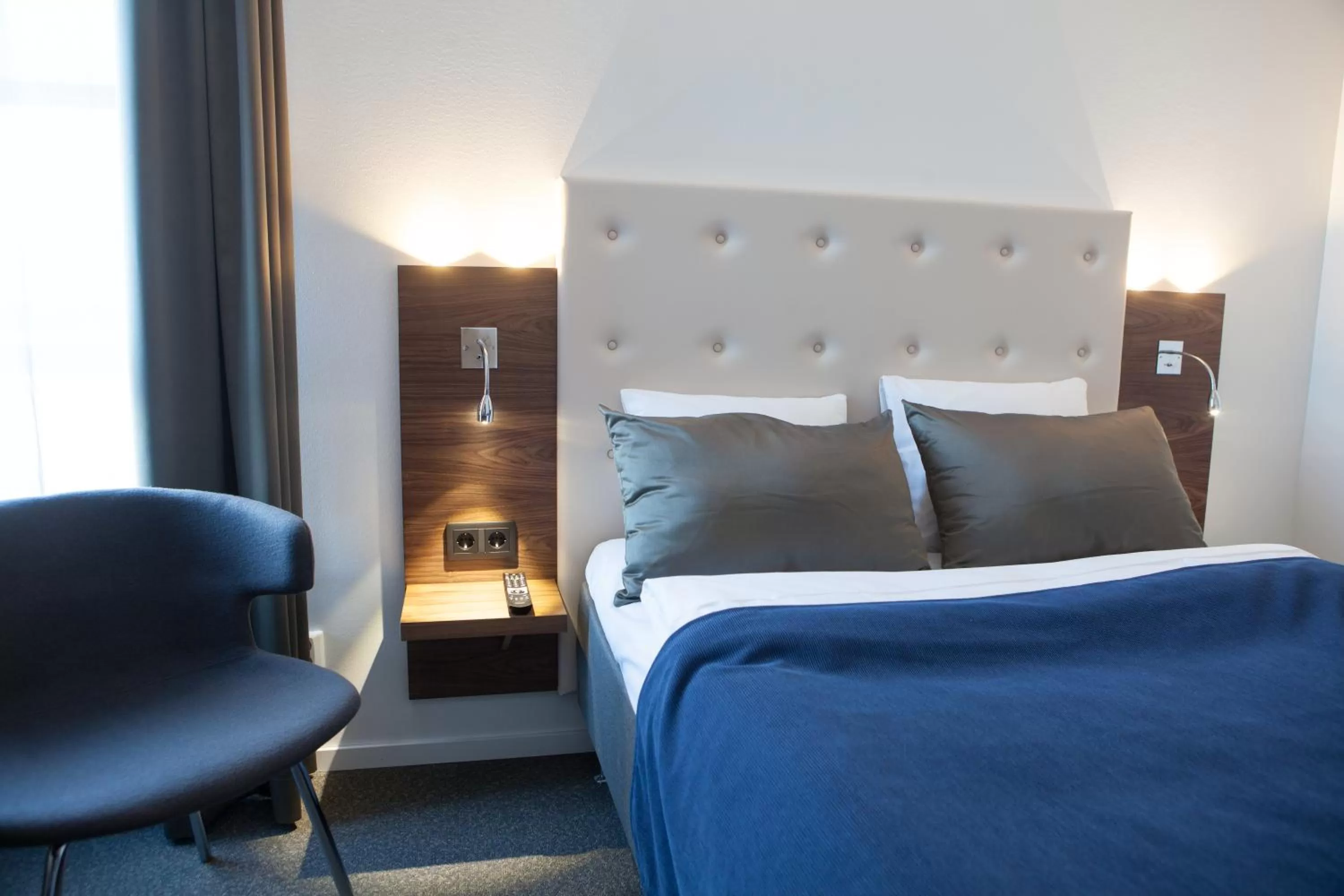 Single Room in Best Western Hotel River C