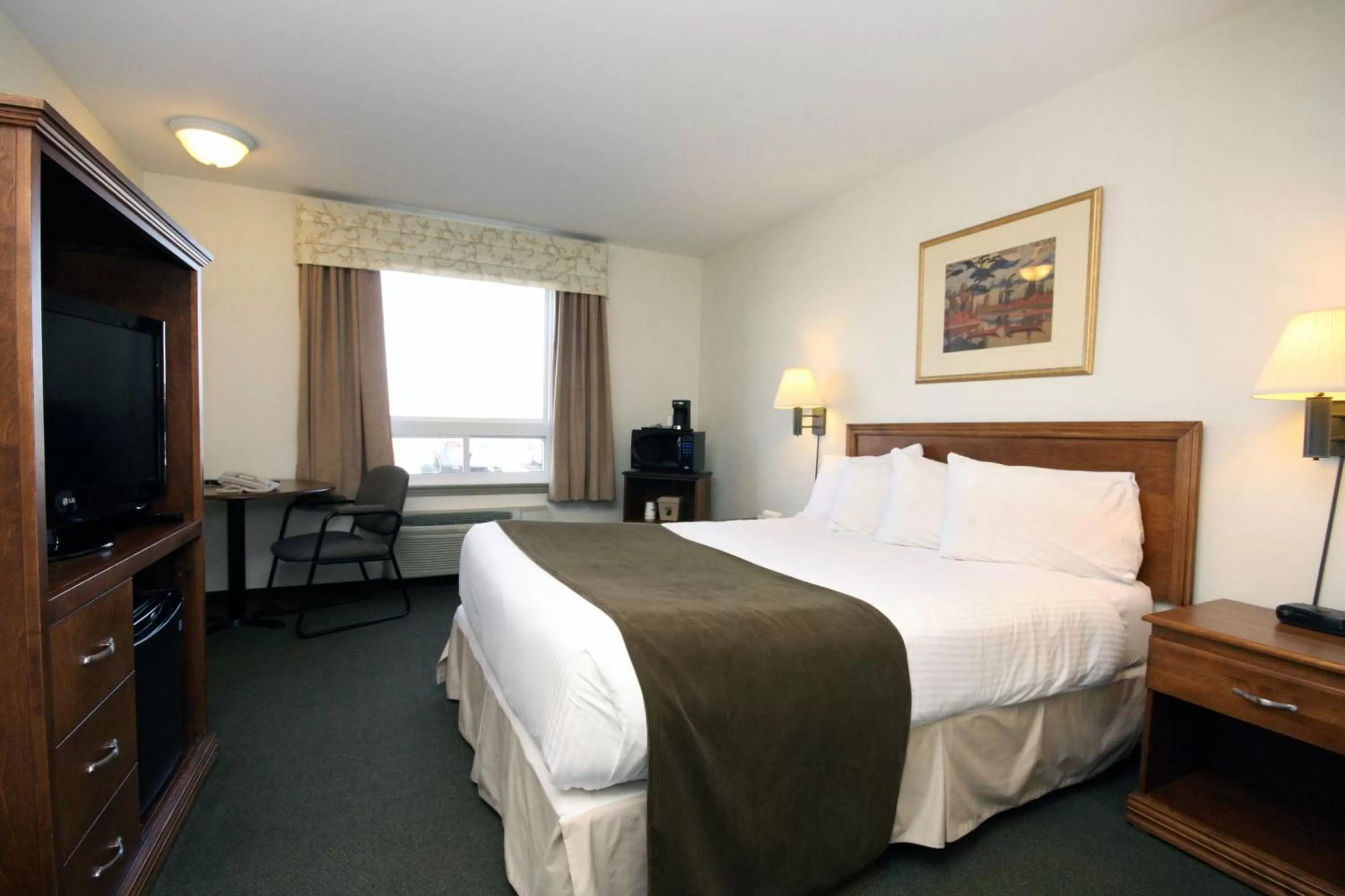Queen Room - Mobility Access/Non-Smoking in Super 8 by Wyndham Truro NS