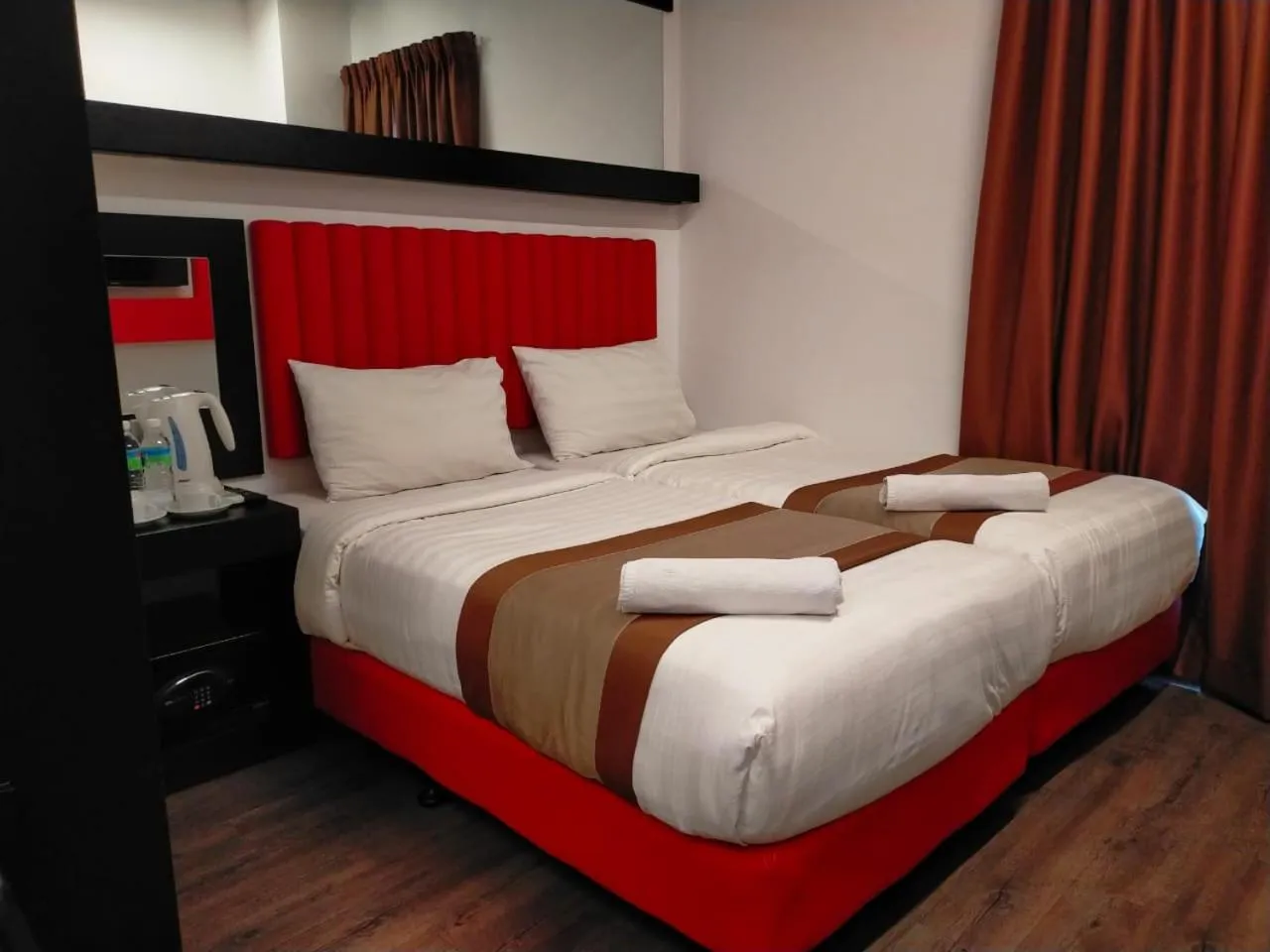 Twin Room in Lazdana Hotel Kuala Lumpur