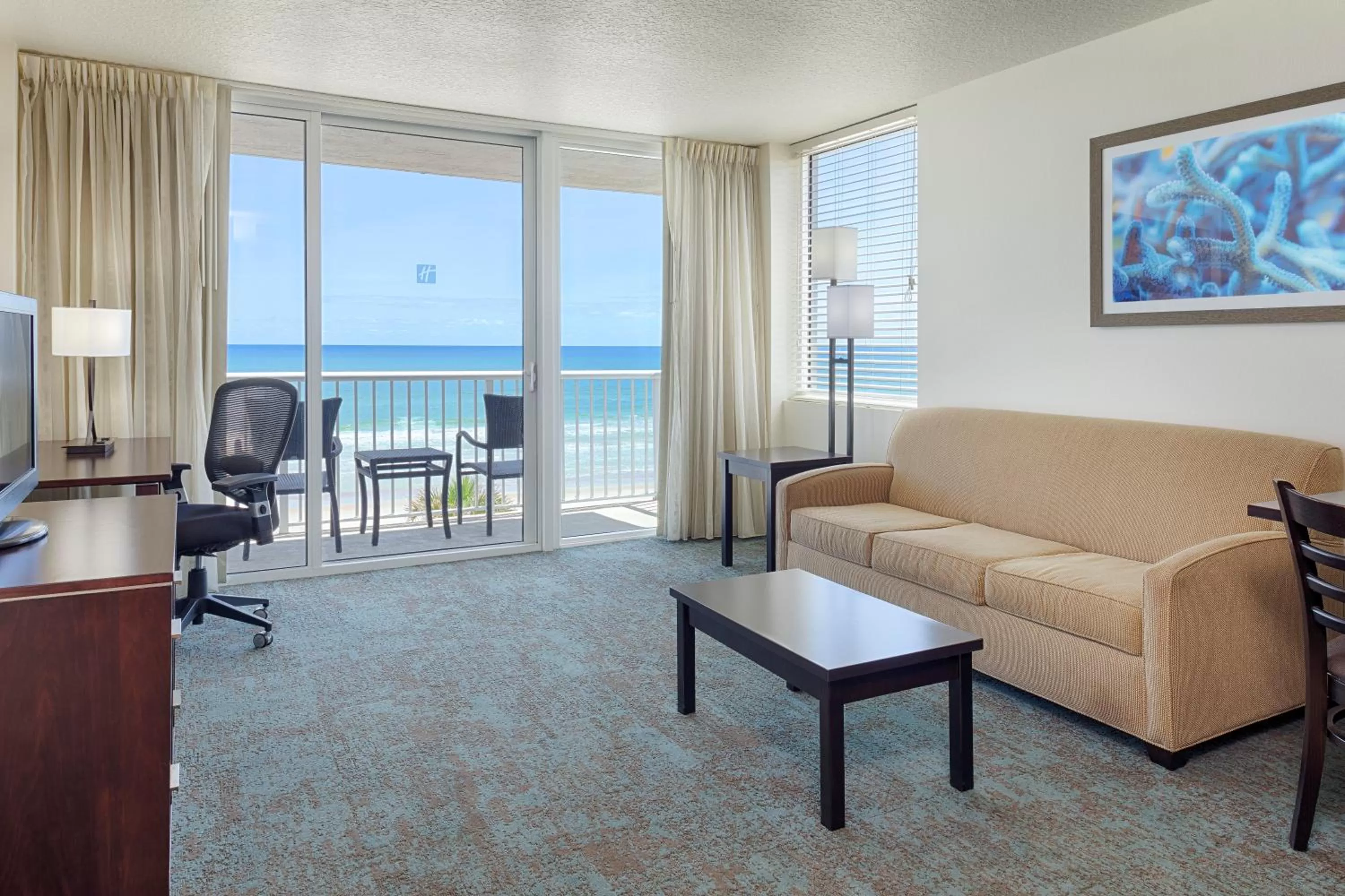 Executive King Room - Hearing Accessible - Non-Smoking in Holiday Inn Resort Daytona Beach Oceanfront by IHG