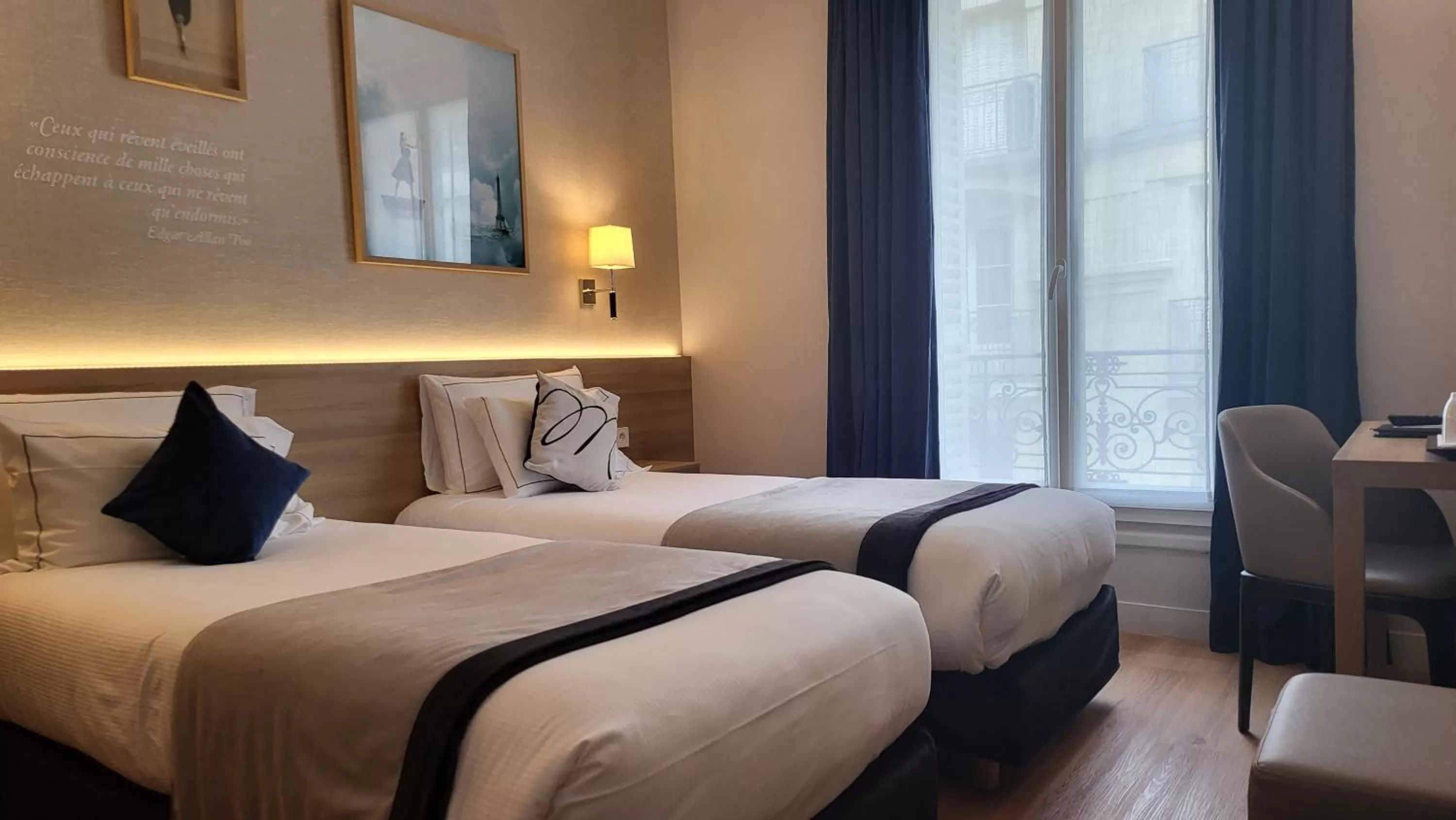 Superior Twin Room in Magda Champs Elysées