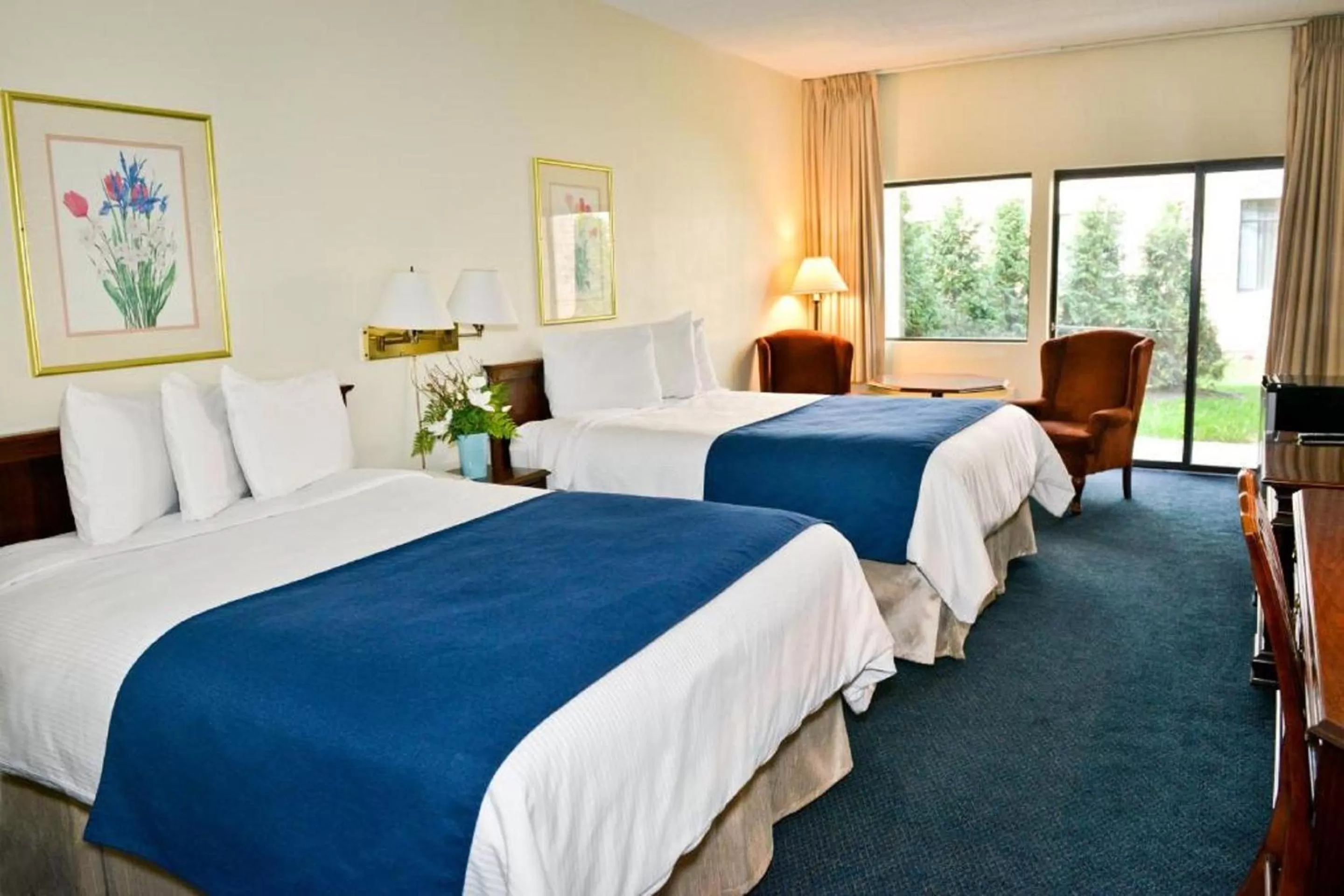 Two Queen Room with Balcony or Patio in Penn Wells Lodge