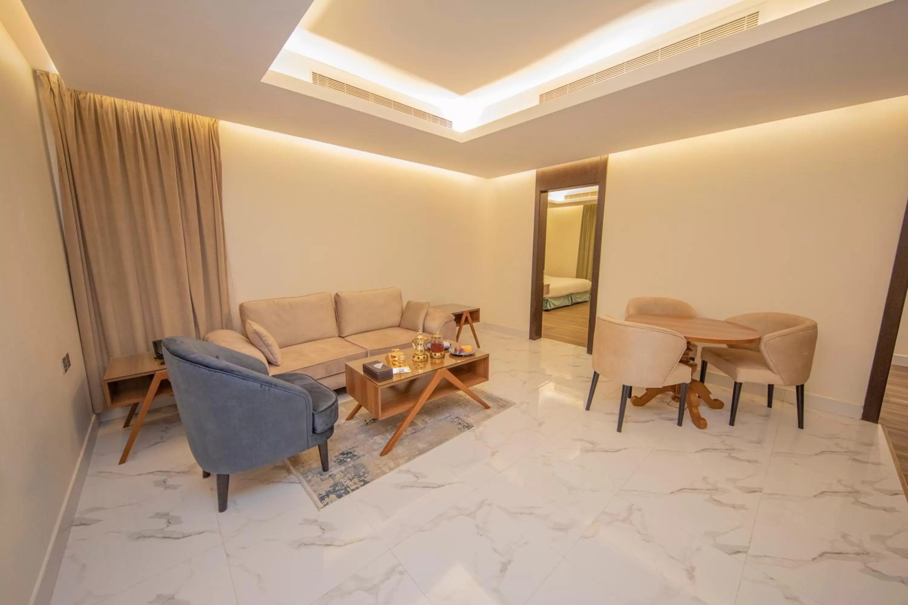 Two-Bedroom Suite in Luxury Night Al Mounisea