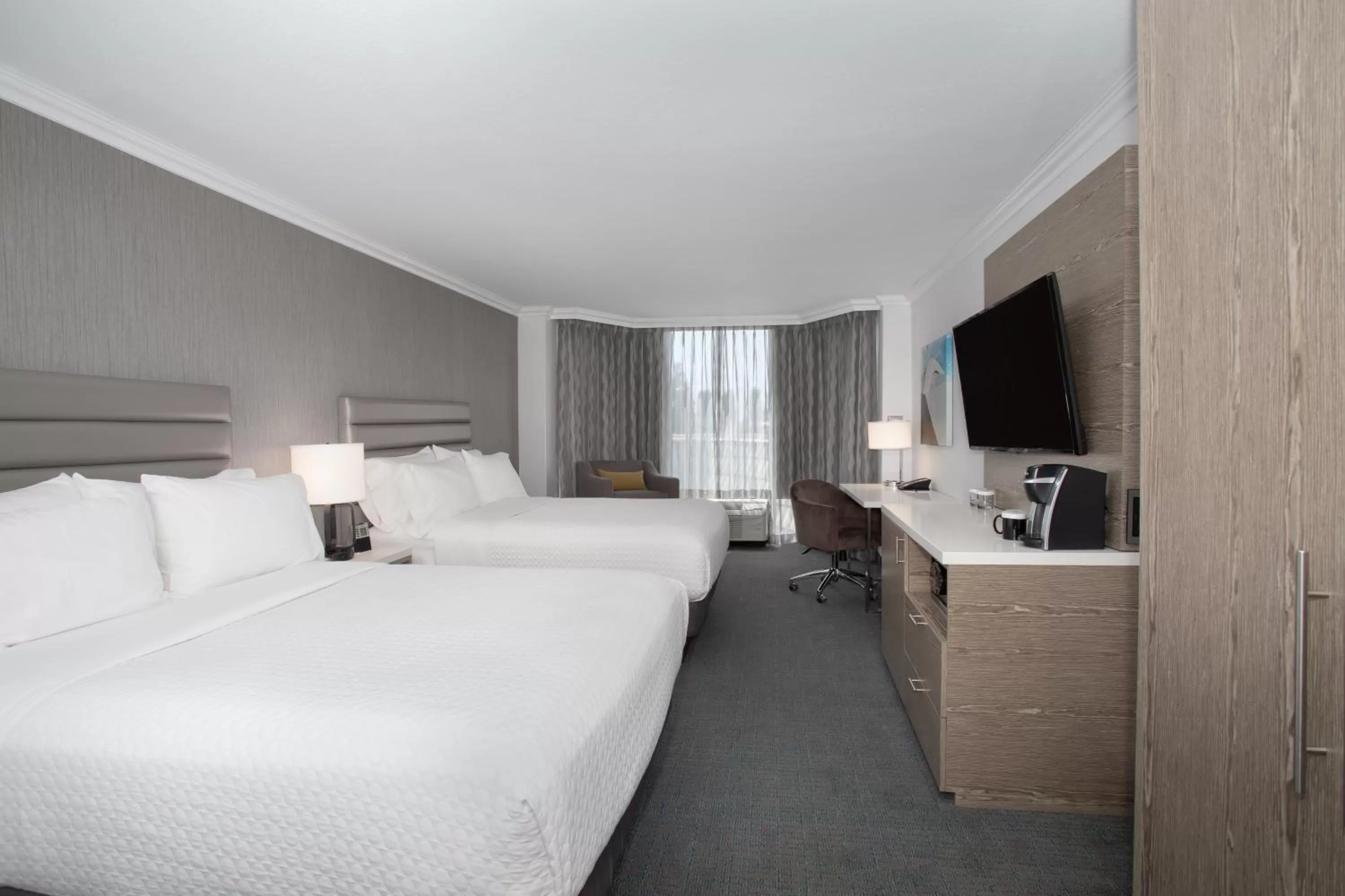 Standard Room with Two Queen Beds in Crowne Plaza Costa Mesa Orange County by IHG
