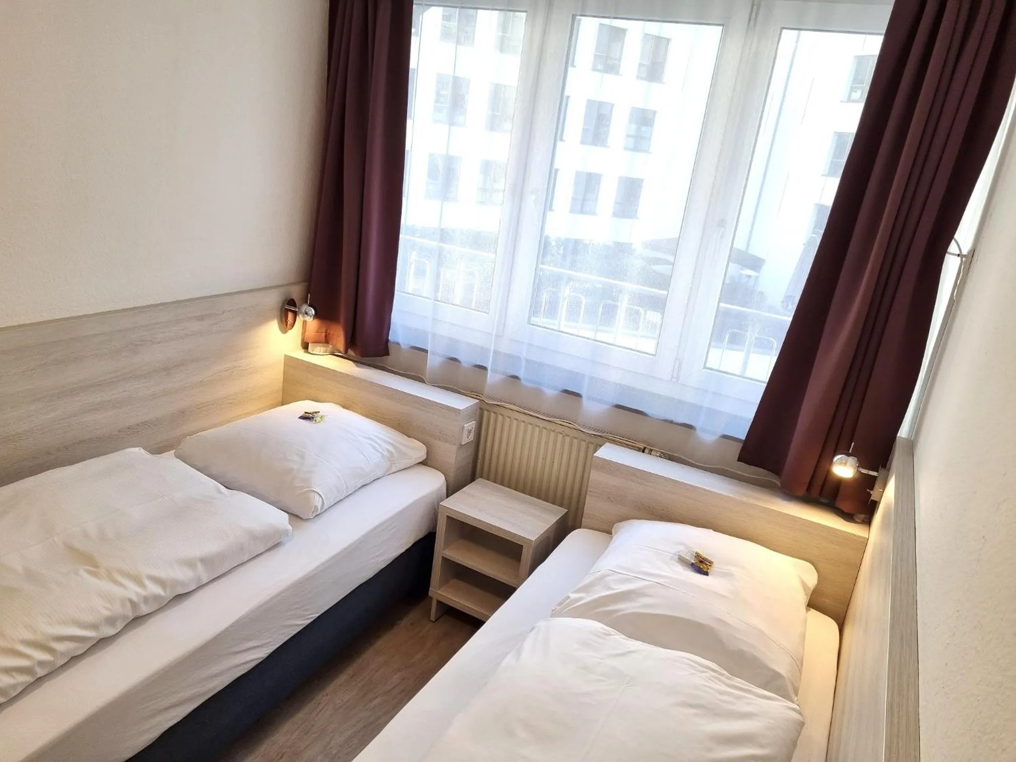 Twin Room with Shared Bathroom - single occupancy in Adler Hotel Frankfurt