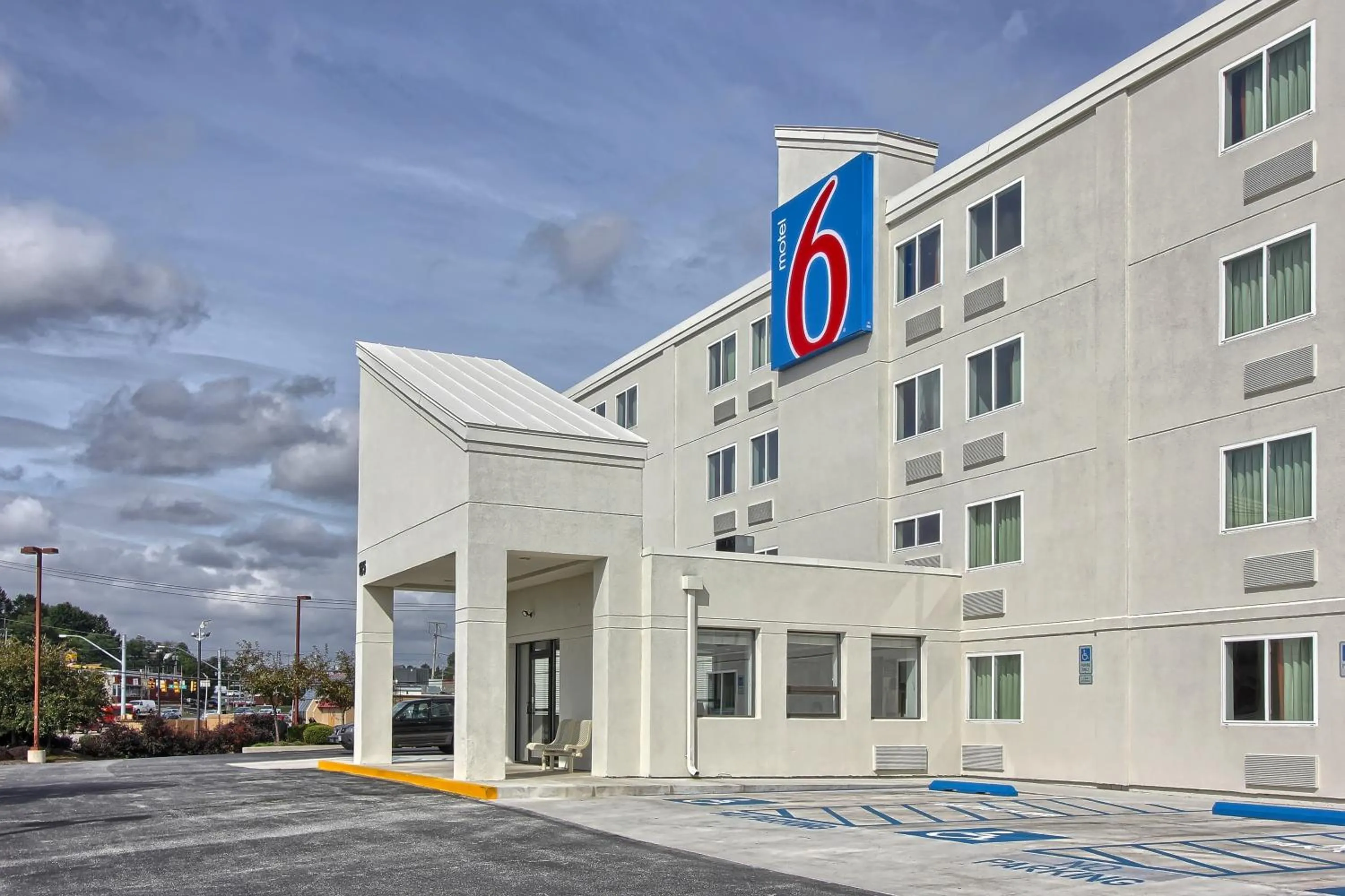 Motel 6-York, PA - North