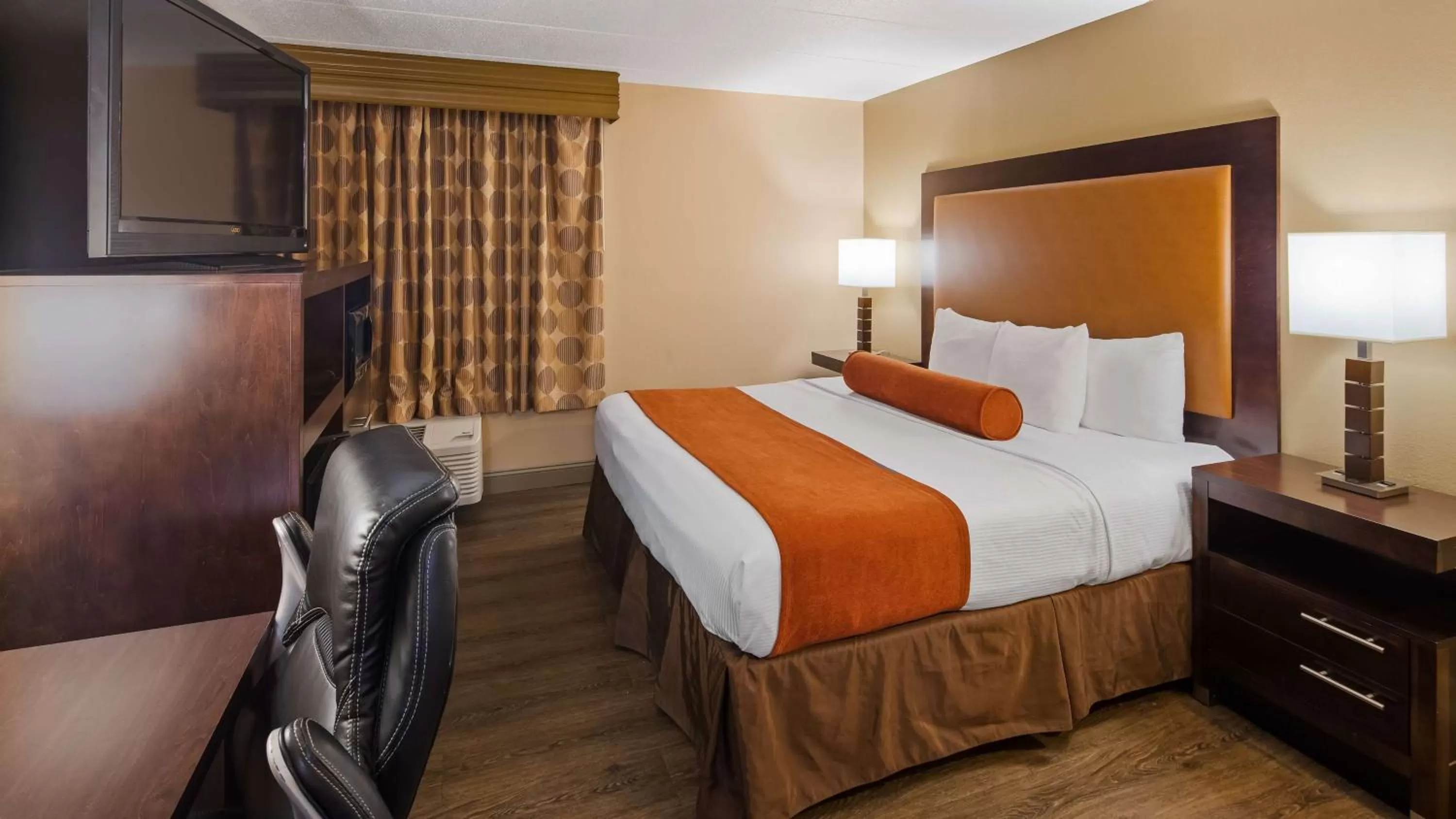 King Room - Disability Access in Best Western Crossroads of the Bluffs