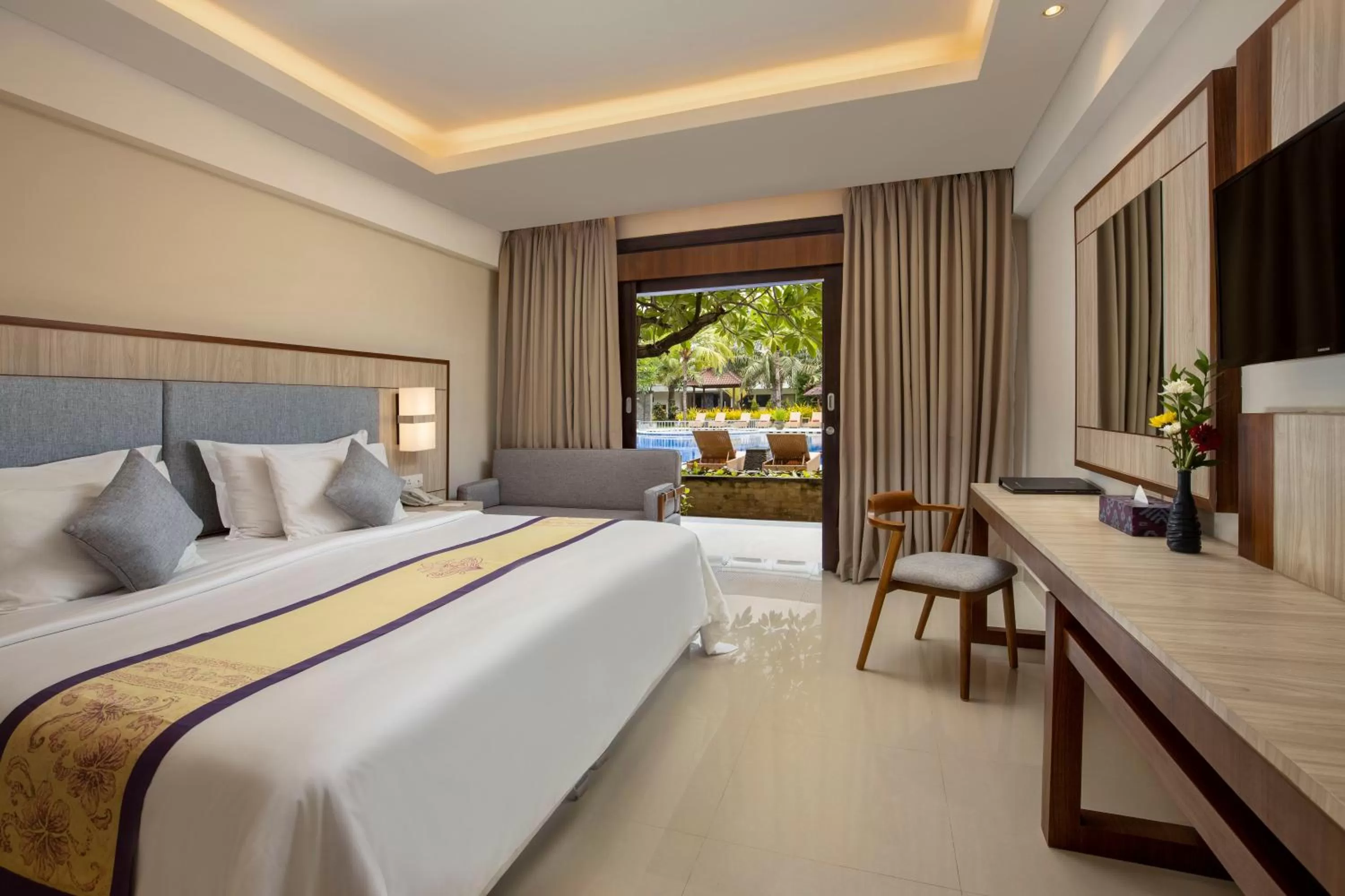 Grand Deluxe Double or Twin Room - Pool side in Grand Inna Kuta