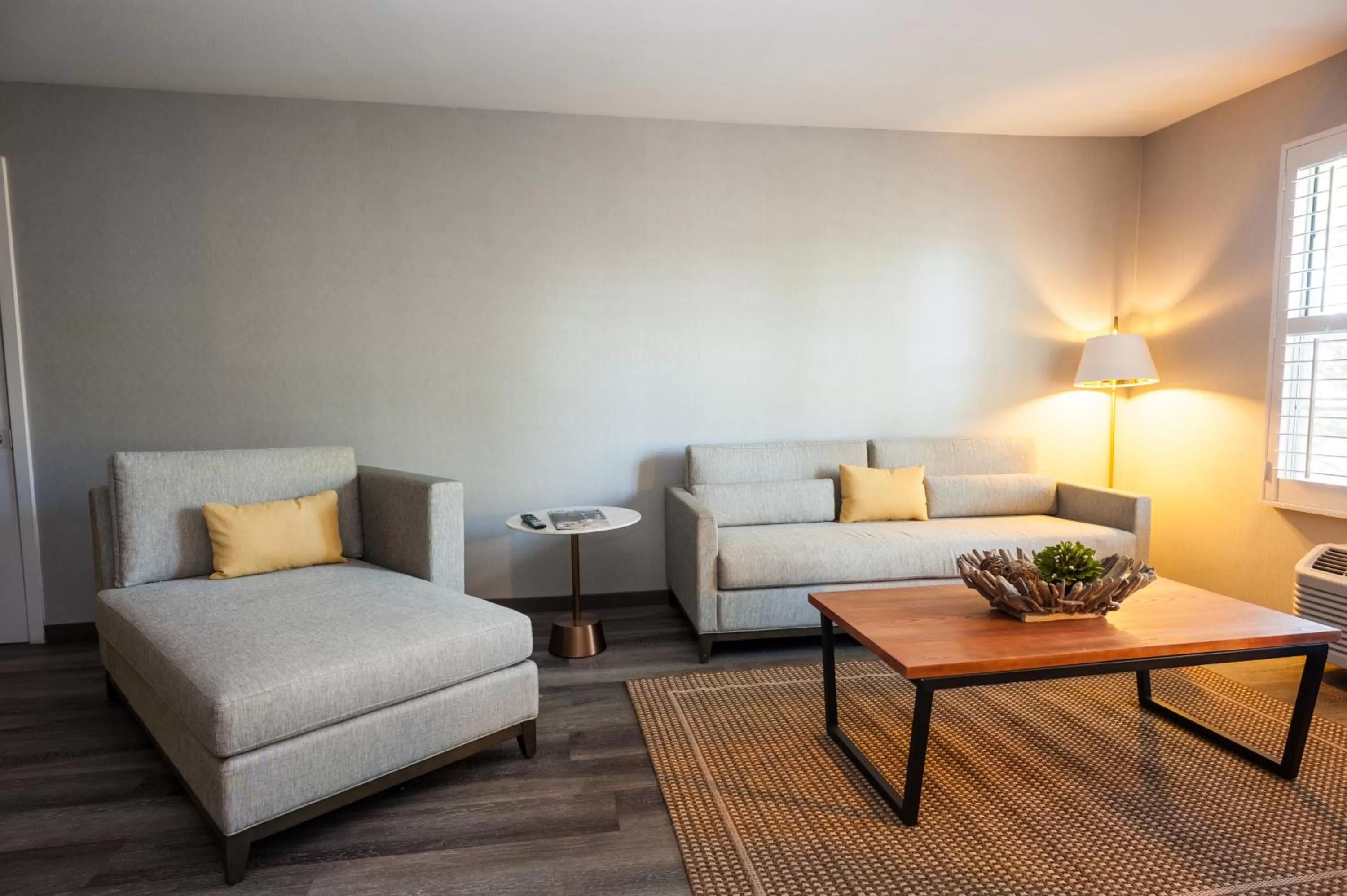 King Suite - Non-Smoking in Hotel Indigo Napa Valley by IHG