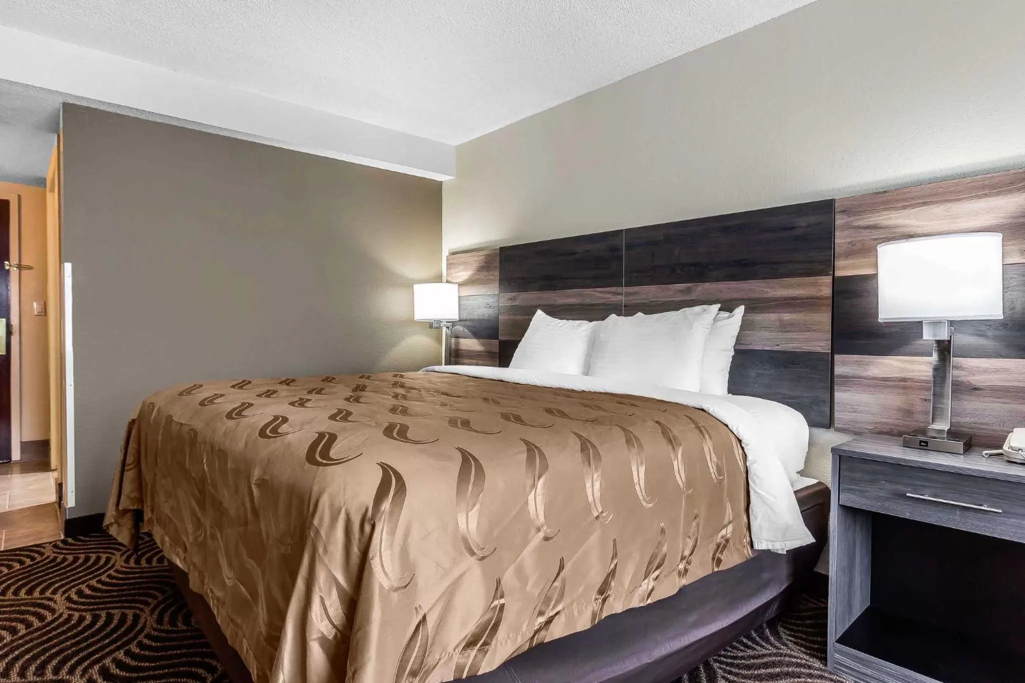 King Room - Accessible/Non-Smoking in Quality Inn & Suites Salisbury South