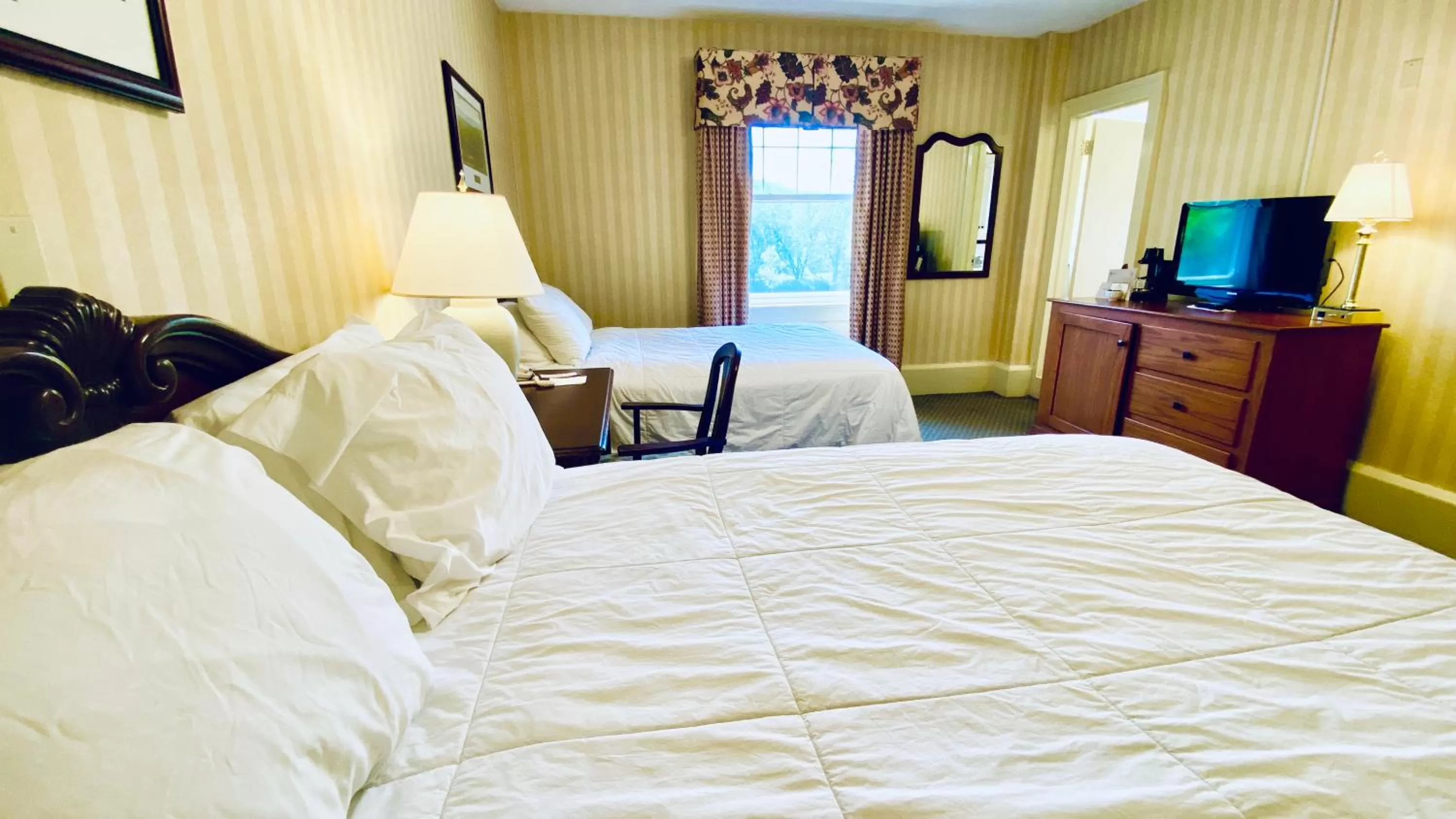 Standard Double Room in Shawnee Inn and Golf Resort