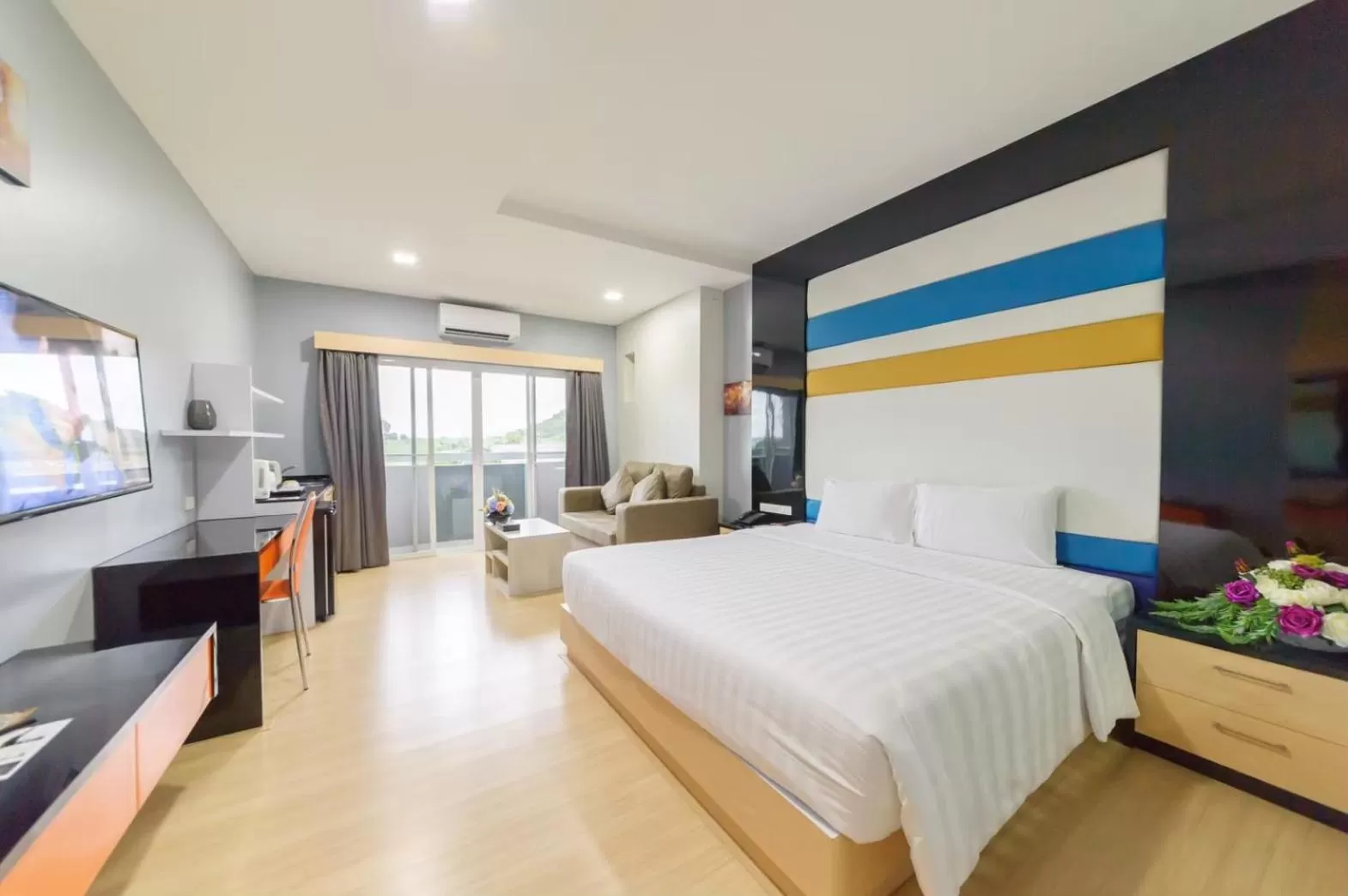 Standard Double Room in Eastpana Hotel - SHA Extra Plus