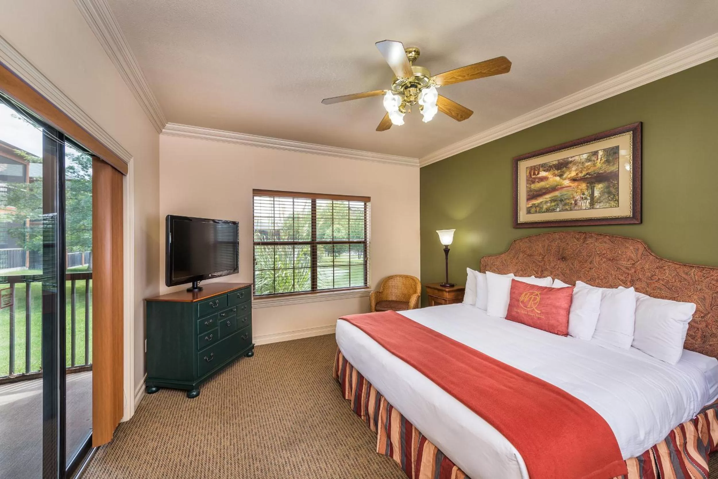 Deluxe One-Bedroom Villa with Sofa Bed in Westgate Branson Woods Resort