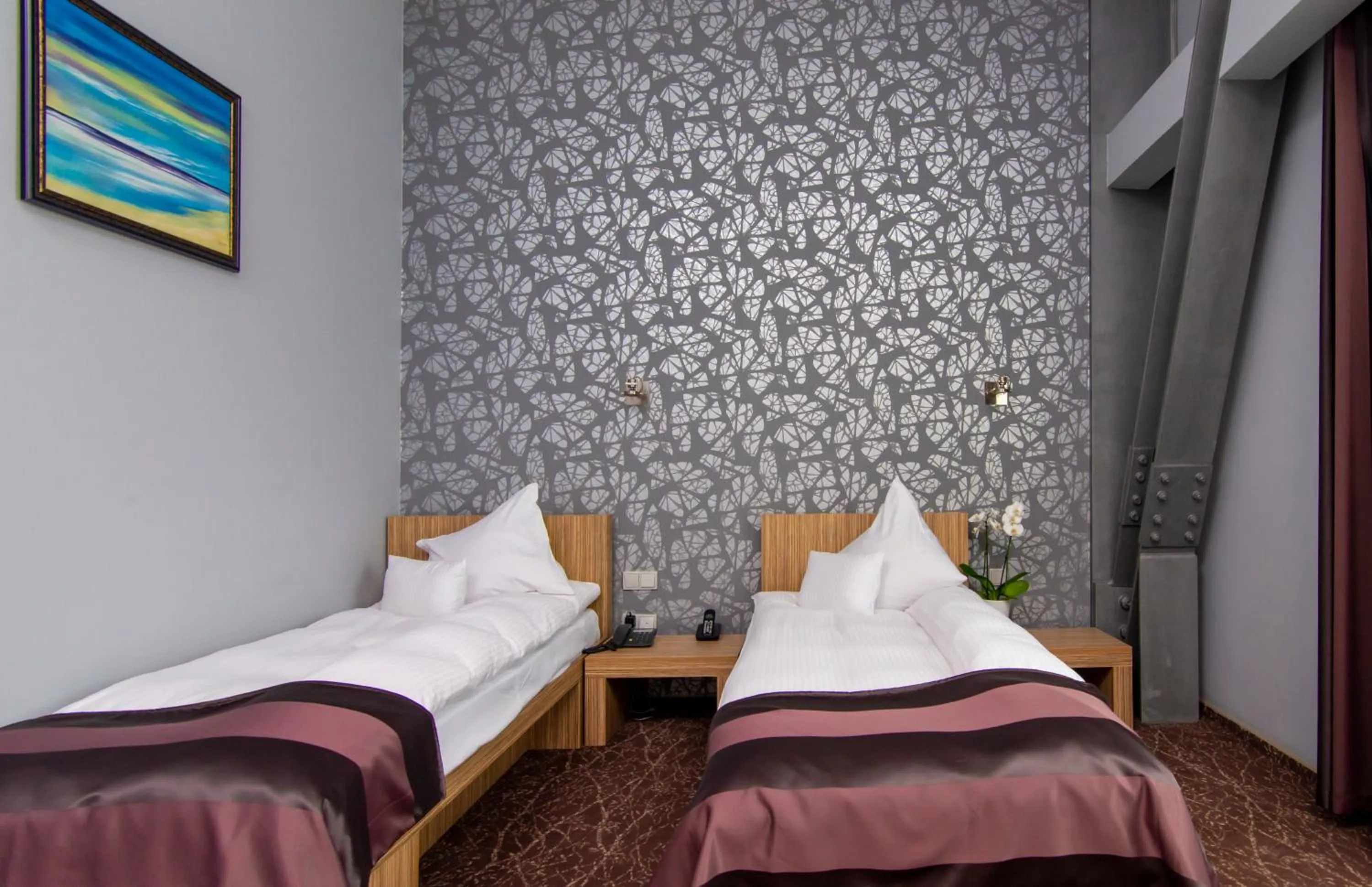 Twin Room in West City Hotel