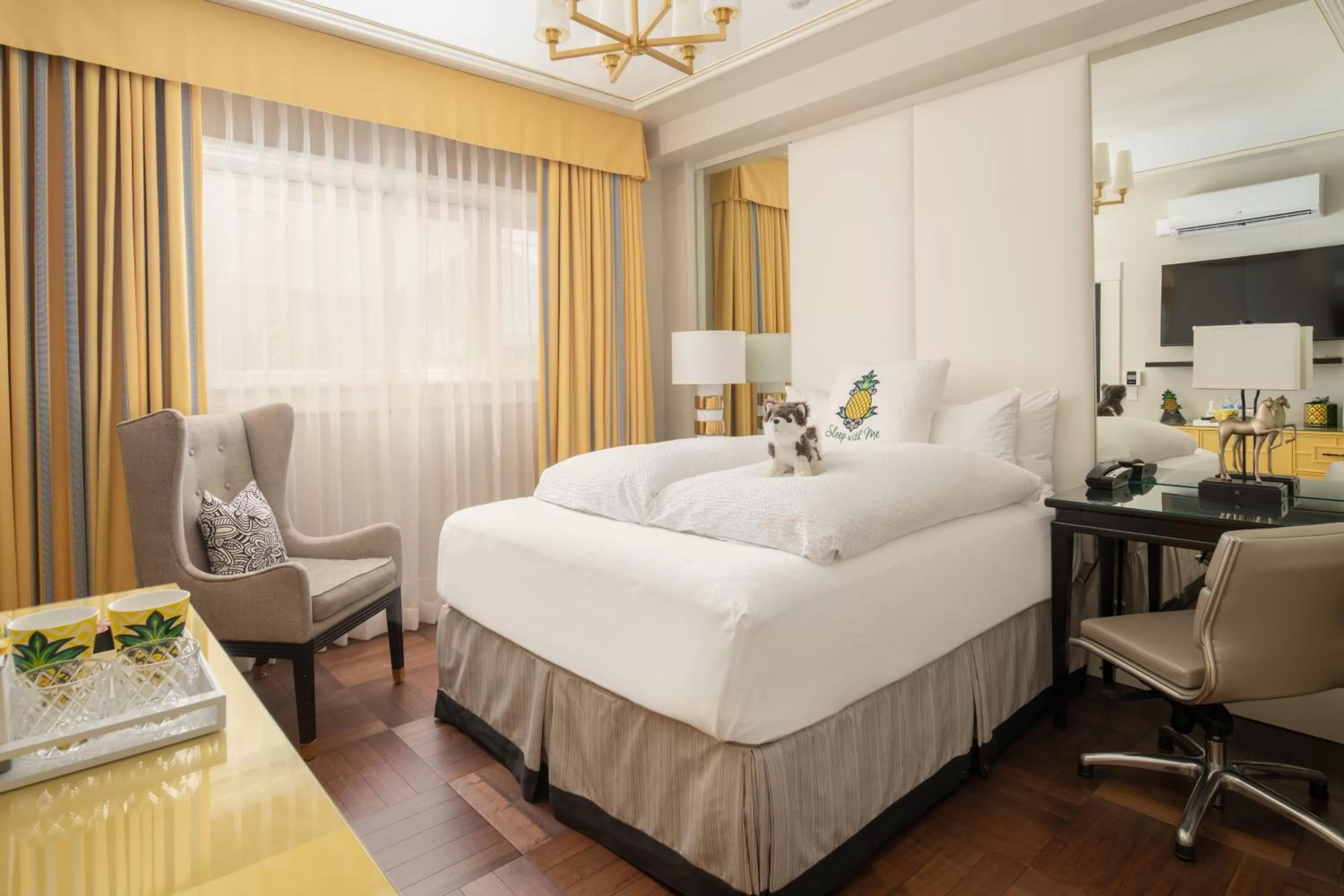 Persona Queen Mobility Accessible w/Roll-in Shower & Comm. Features in Staypineapple, An Elegant Hotel, Union Square