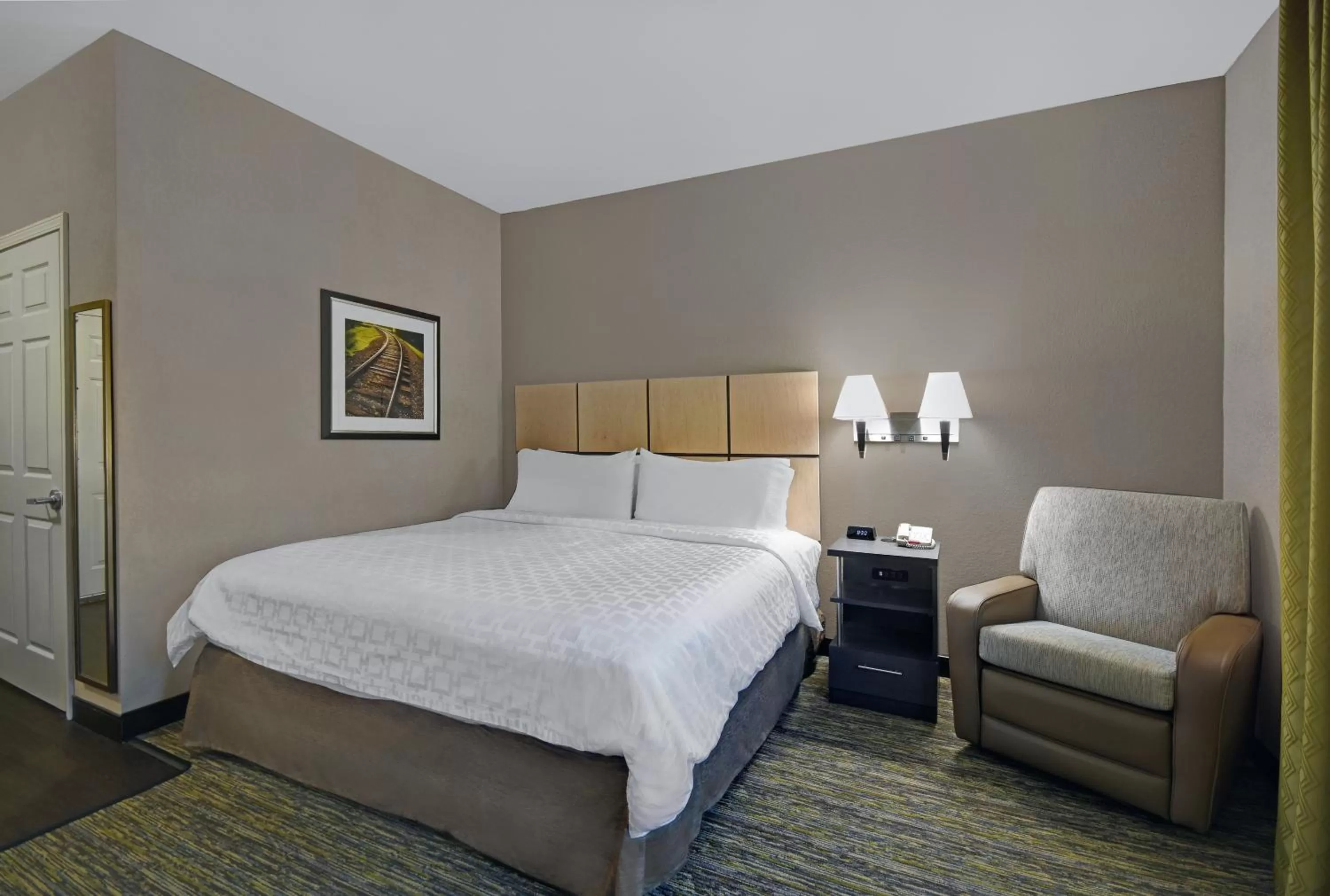 King Studio Suite - Disability Access Tub/Non-Smoking in Candlewood Suites Sumter by IHG