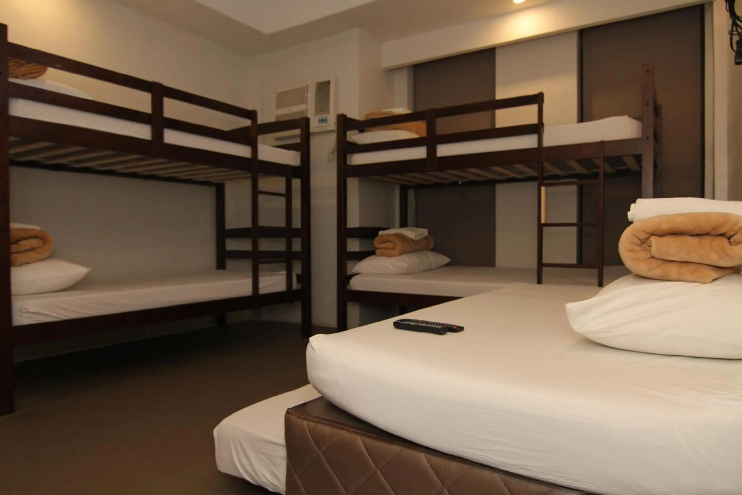 Budget Double Room in Mabolo Royal Hotel