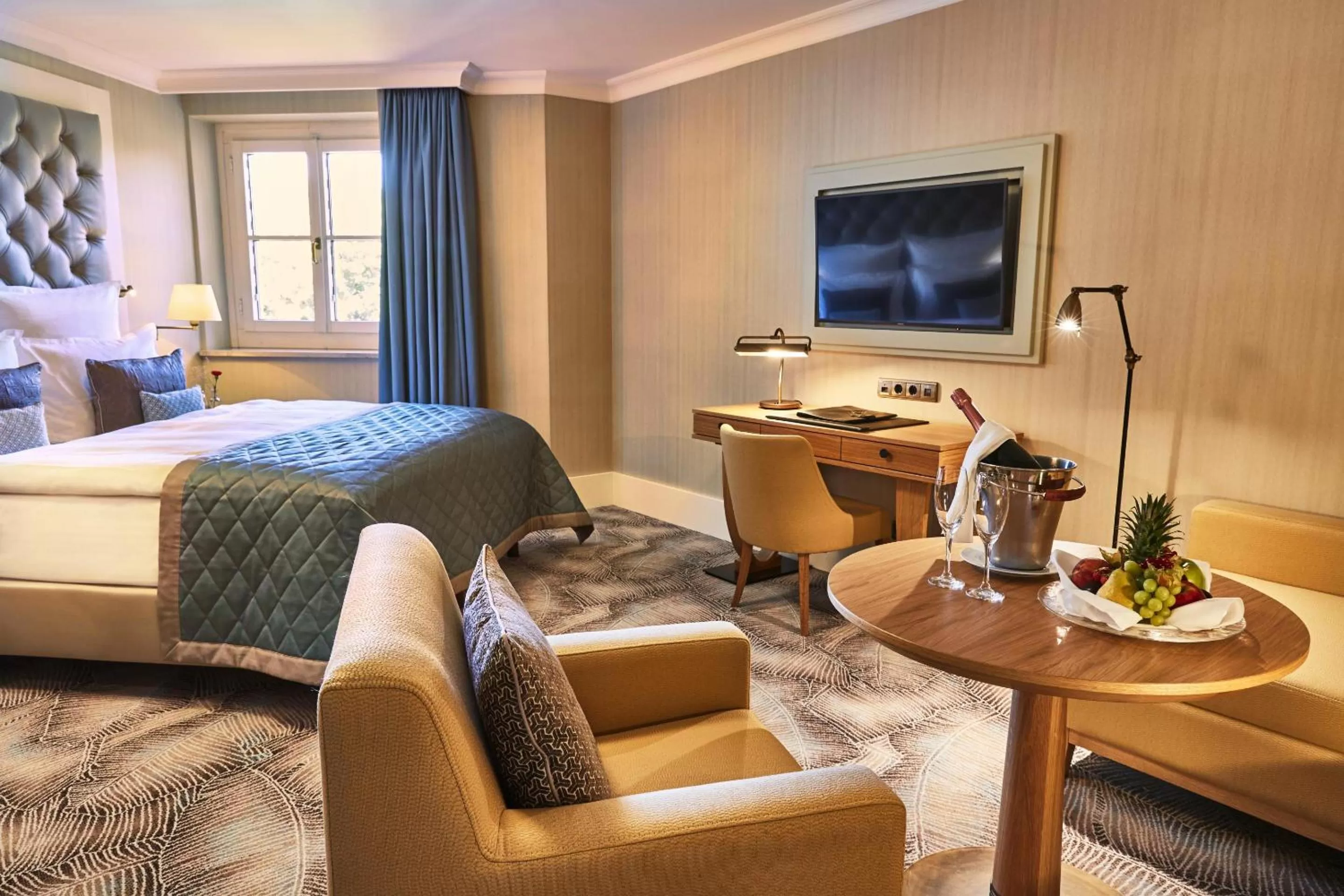 Grand Deluxe Double Room with Rhine View in Steigenberger ICON Grandhotel & Spa Petersberg