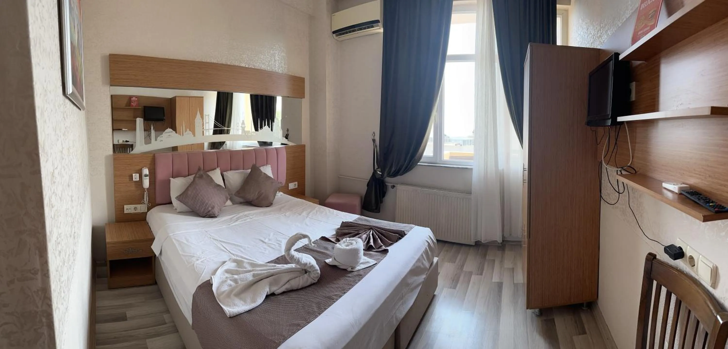 Bed in Divas Silver