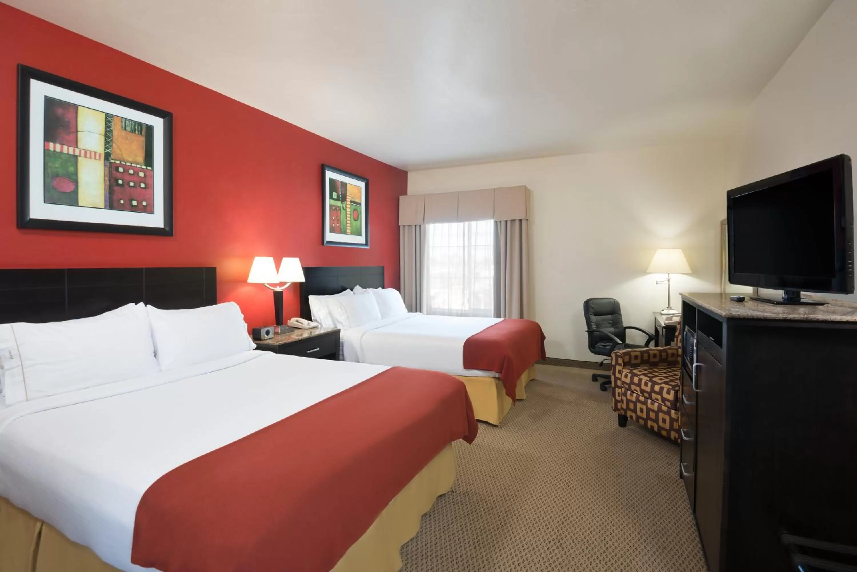 Standard Room with Two Queen Beds in Holiday Inn Express & Suites Casa Grande by IHG