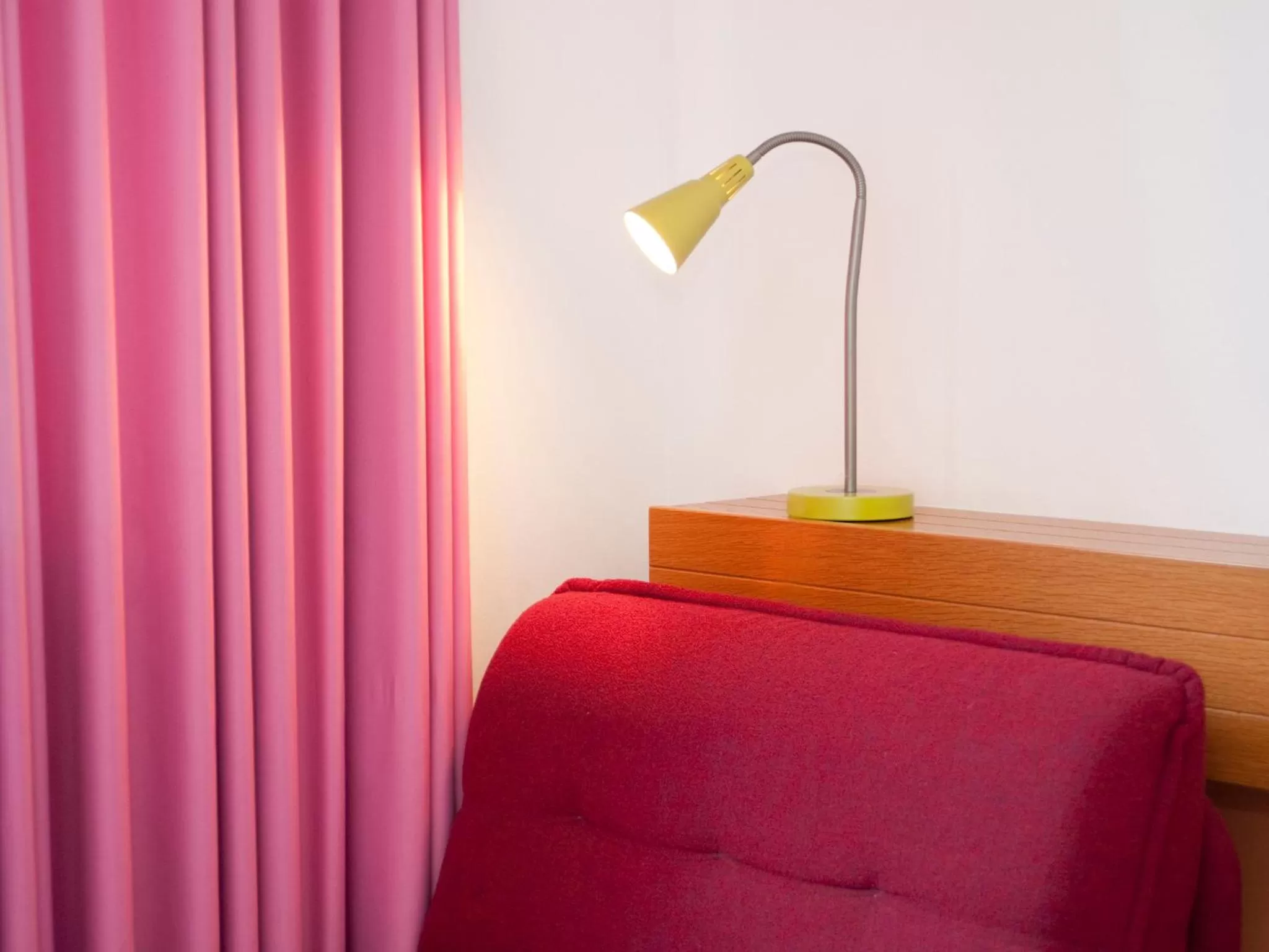 Single Room in 1st Creatif Hotel Elephant