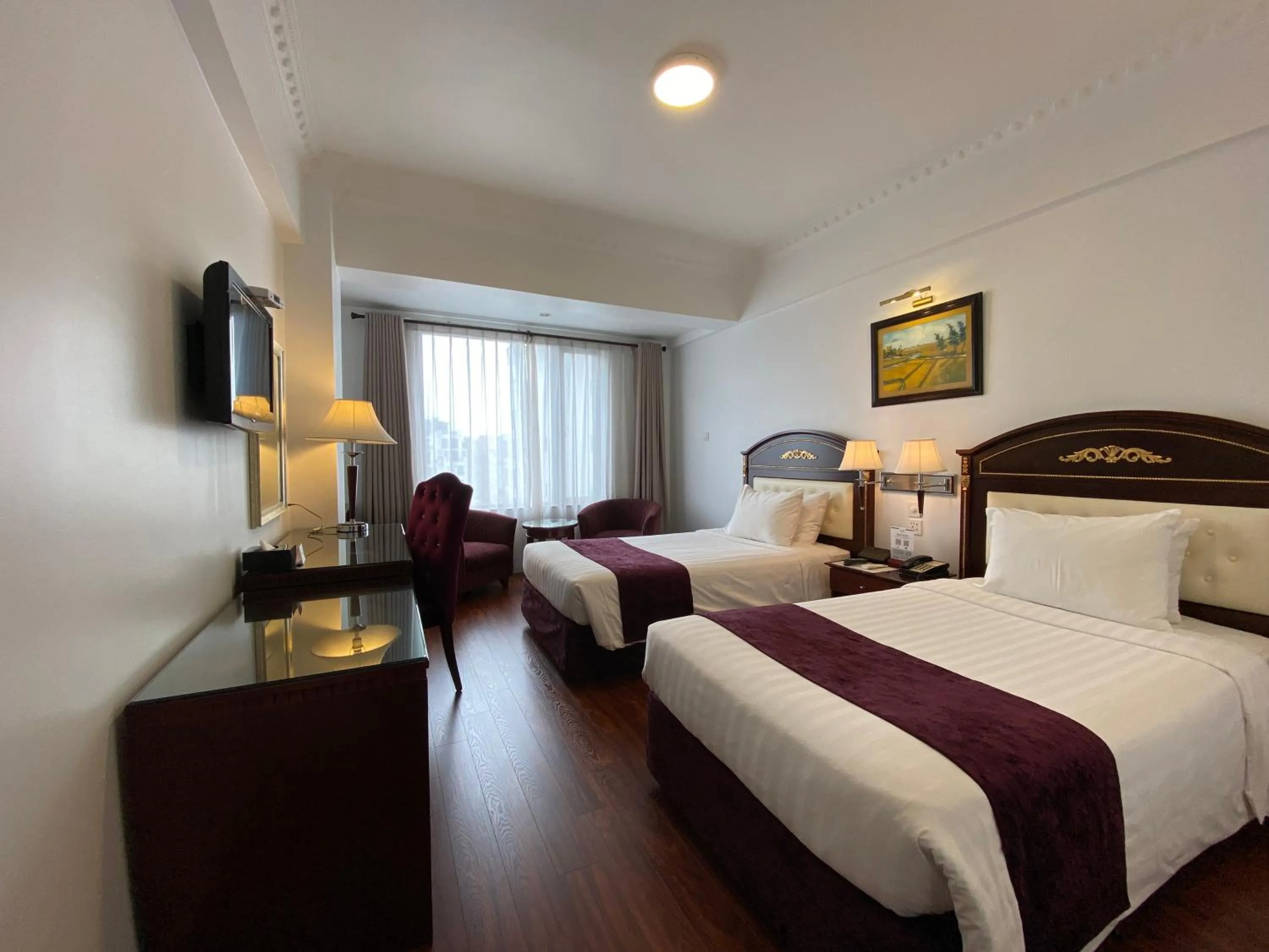 Deluxe Twin Room in Flower Garden Hotel