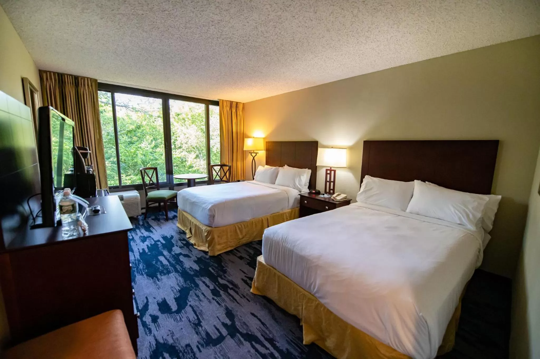 Standard Room in Holiday Inn Bar Harbor Regency Hotel by IHG